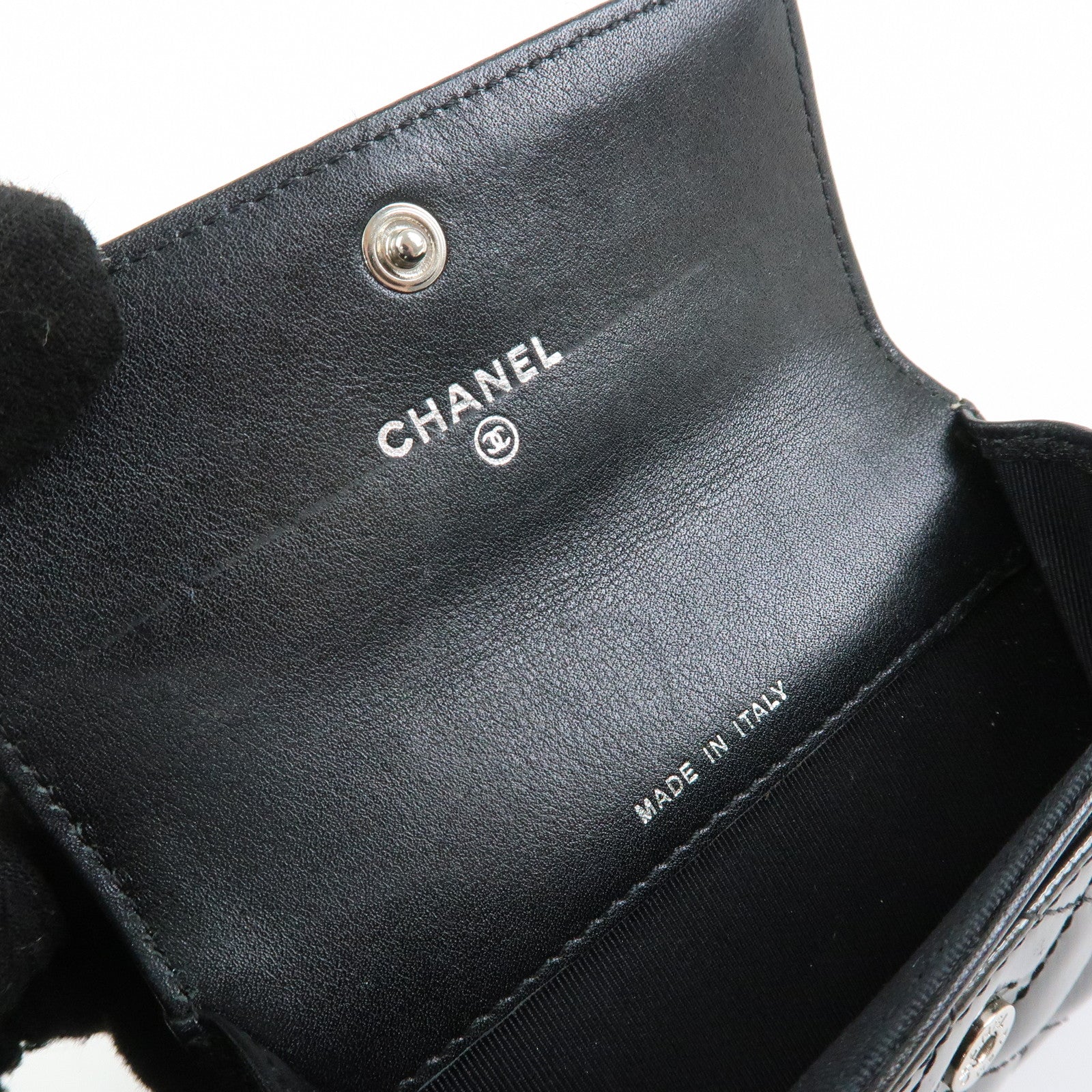CHANEL COCO Mark Matelasse Patent Leather Card Case Black