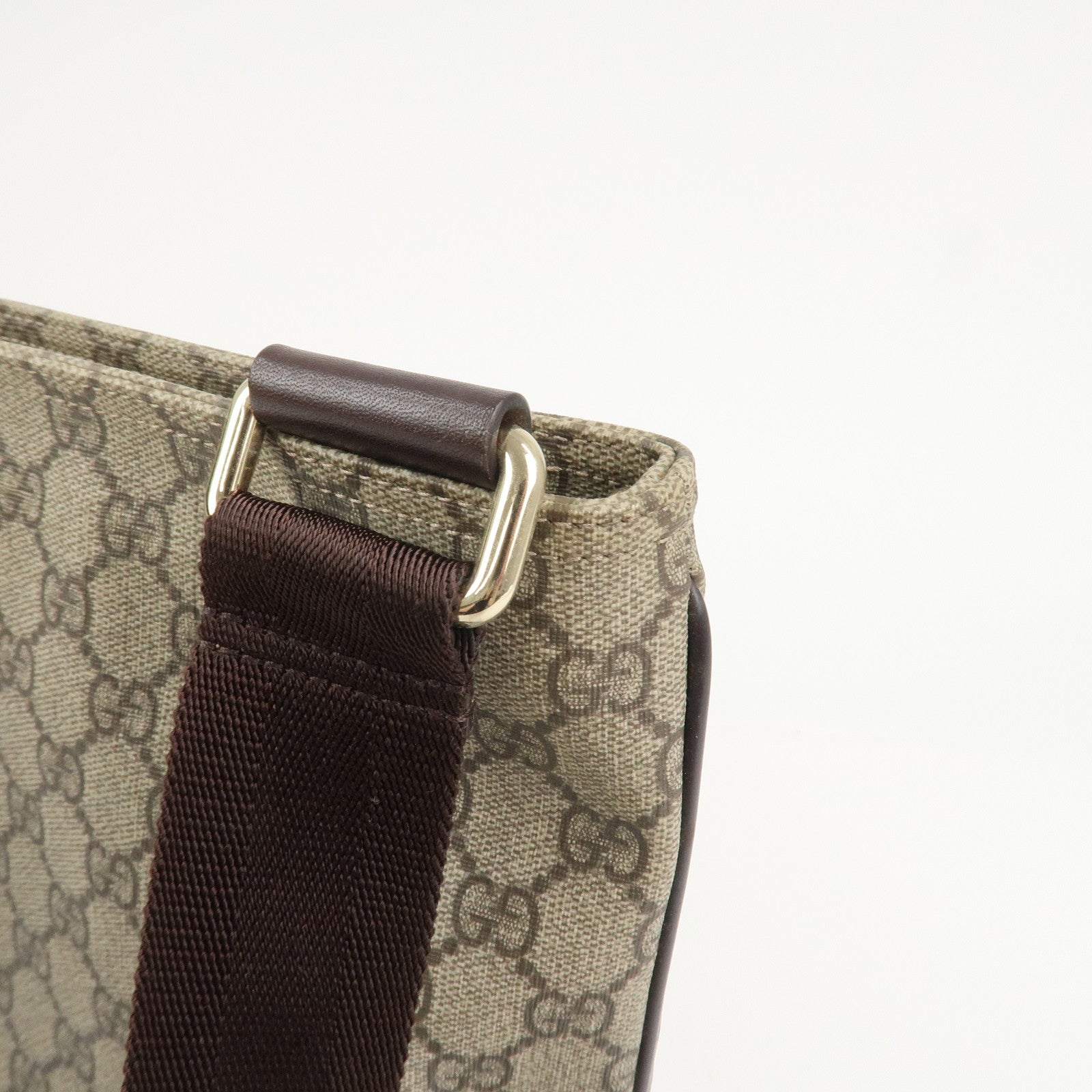 GUCCI GG Supreme Shoulder Bag Crossbody Bag Beige Brown 201446