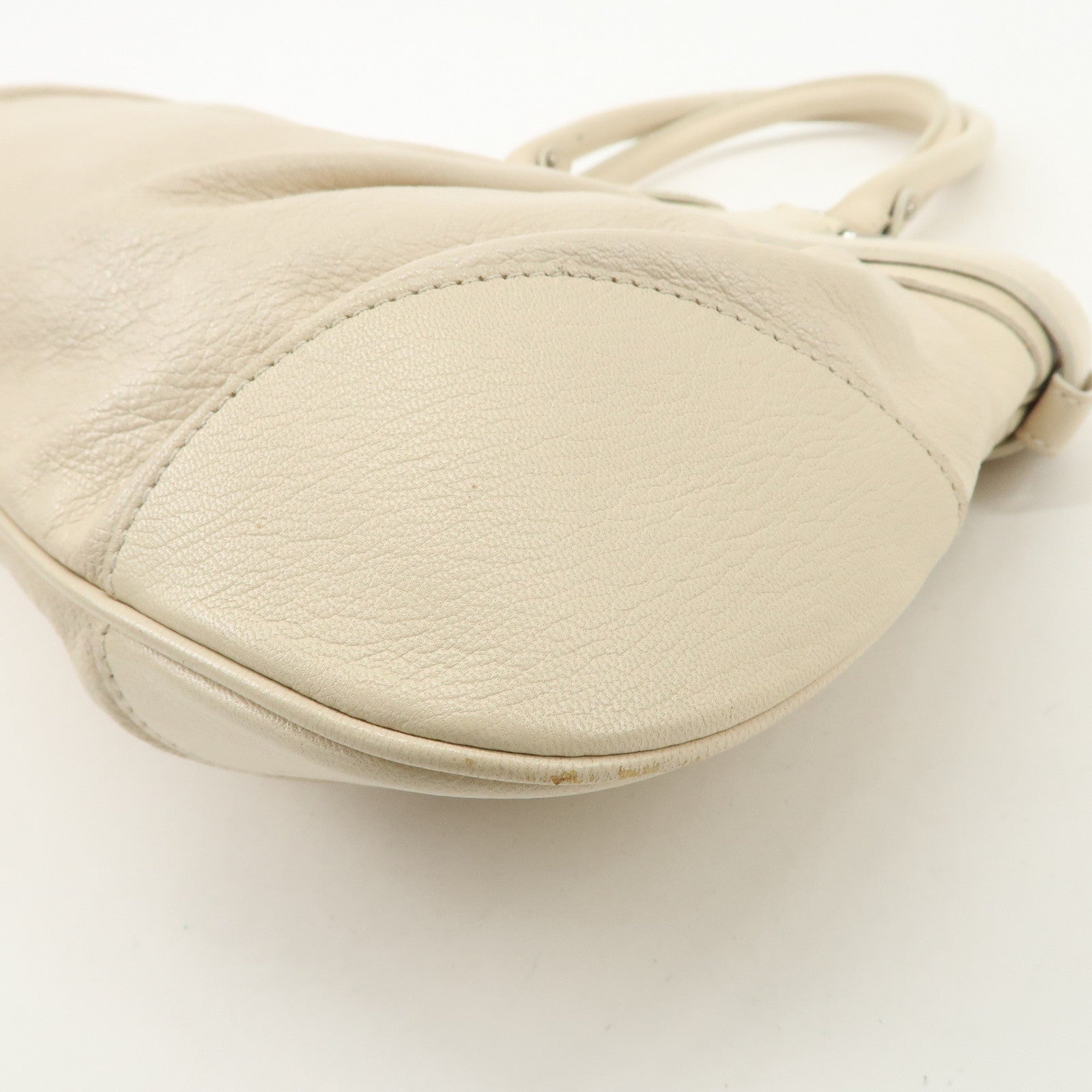 Ferragamo Gancini Leather Shoulder Bag Hand Bag Ivory Silver Hardware Used