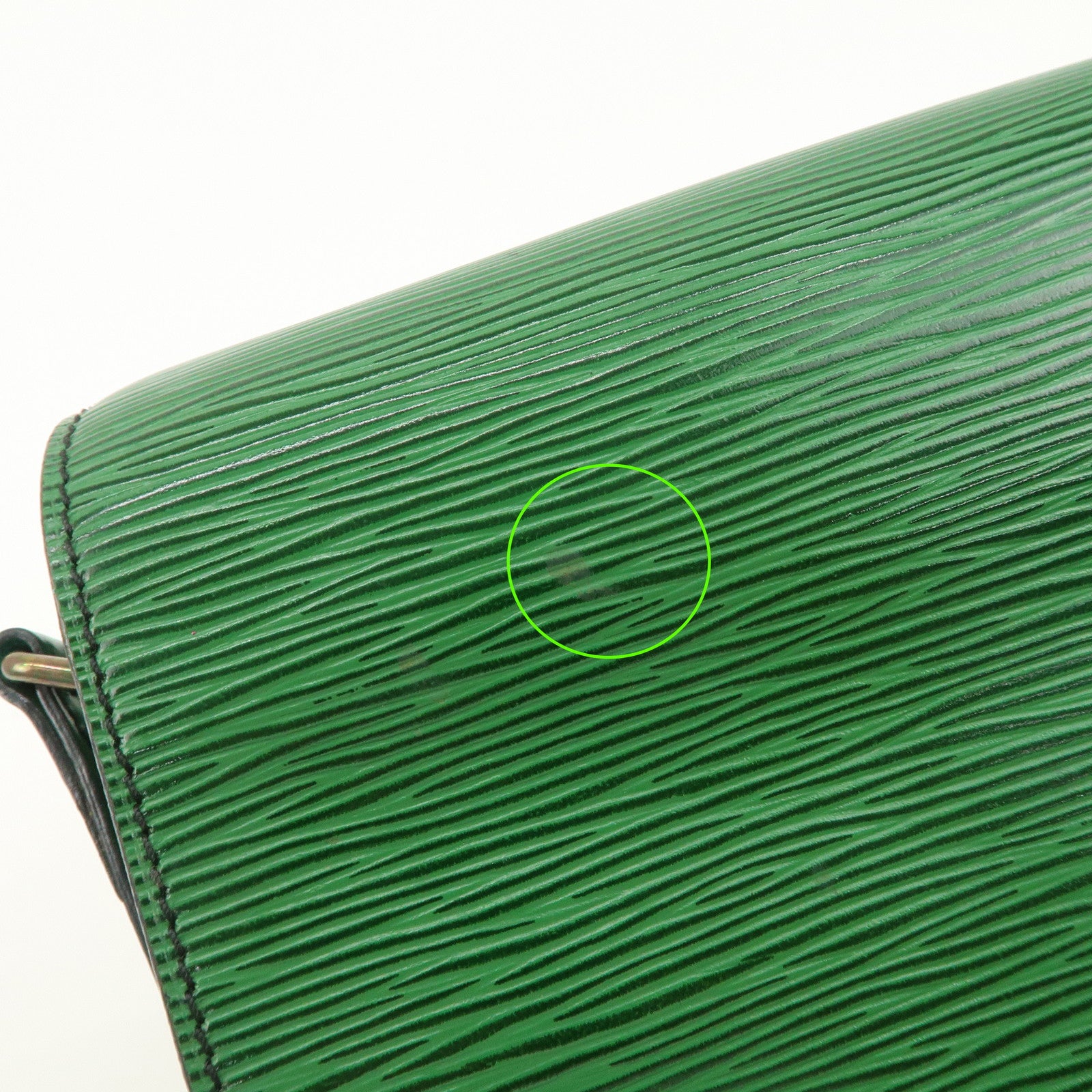 Louis Vuitton Epi Cartouchiere MM Shoulder Bag Borneo Green M52244