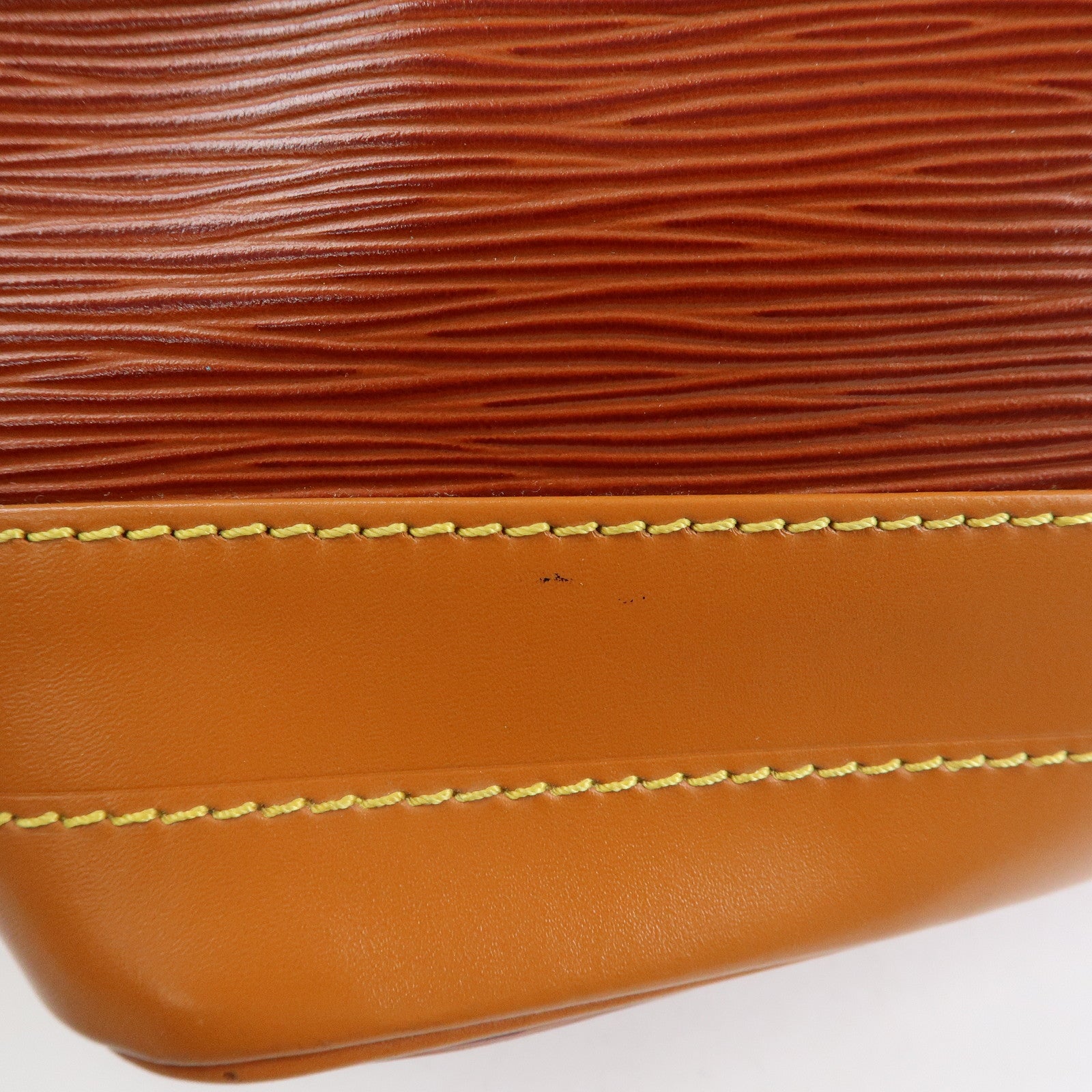 Louis Vuitton Epi Noe Bi-Color Shoulder Bag Kenya Brown M44028