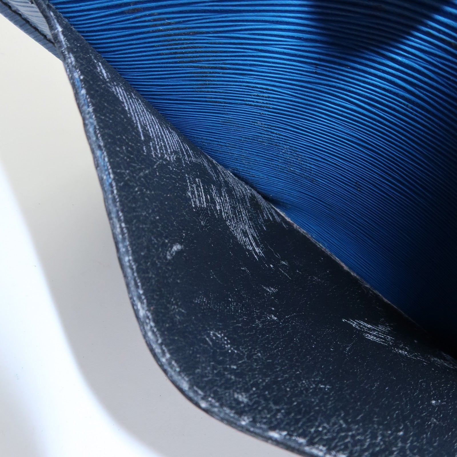 Louis Vuitton Epi Saint Cloud Shoulder Bag Toledo Blue M52195