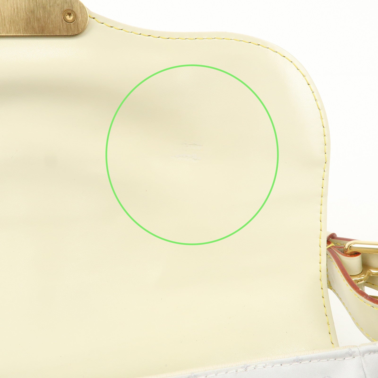 Louis Vuitton Suhali Leather Confidence Shoulder Bag Blanc M91782 Used