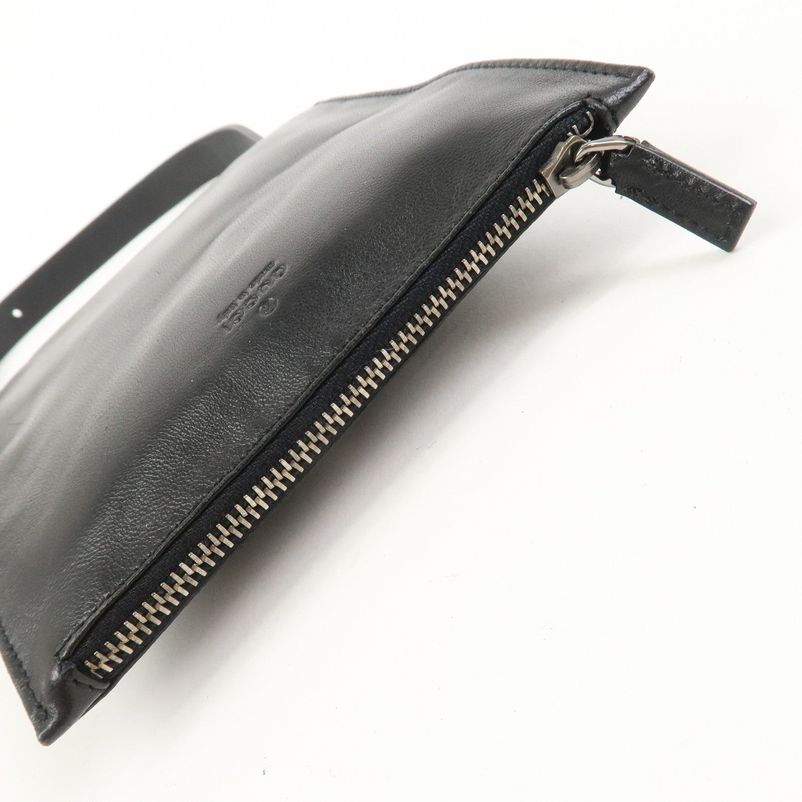 GUCCI Leather Waist Pouch Body Bag Black 037.1312