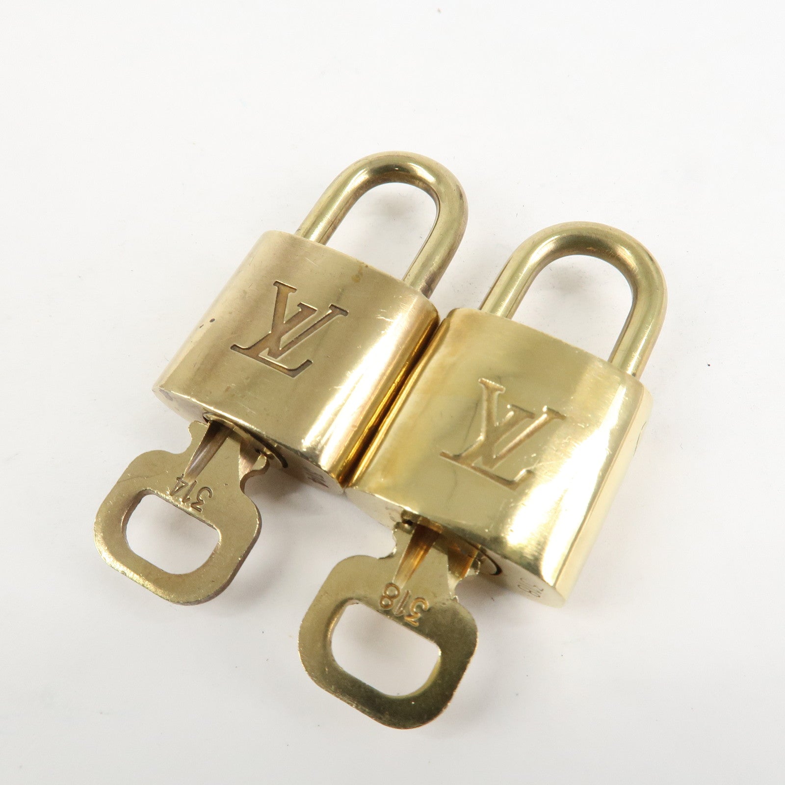 Louis Vuitton Set of 10 Lock & Key Cadena Key Lock Metal Gold Used