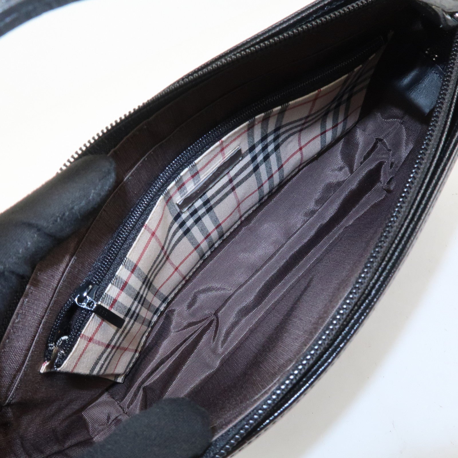 BURBERRY Embosed Leather Shoulder Bag Hand Bag Shoulder Bag Black