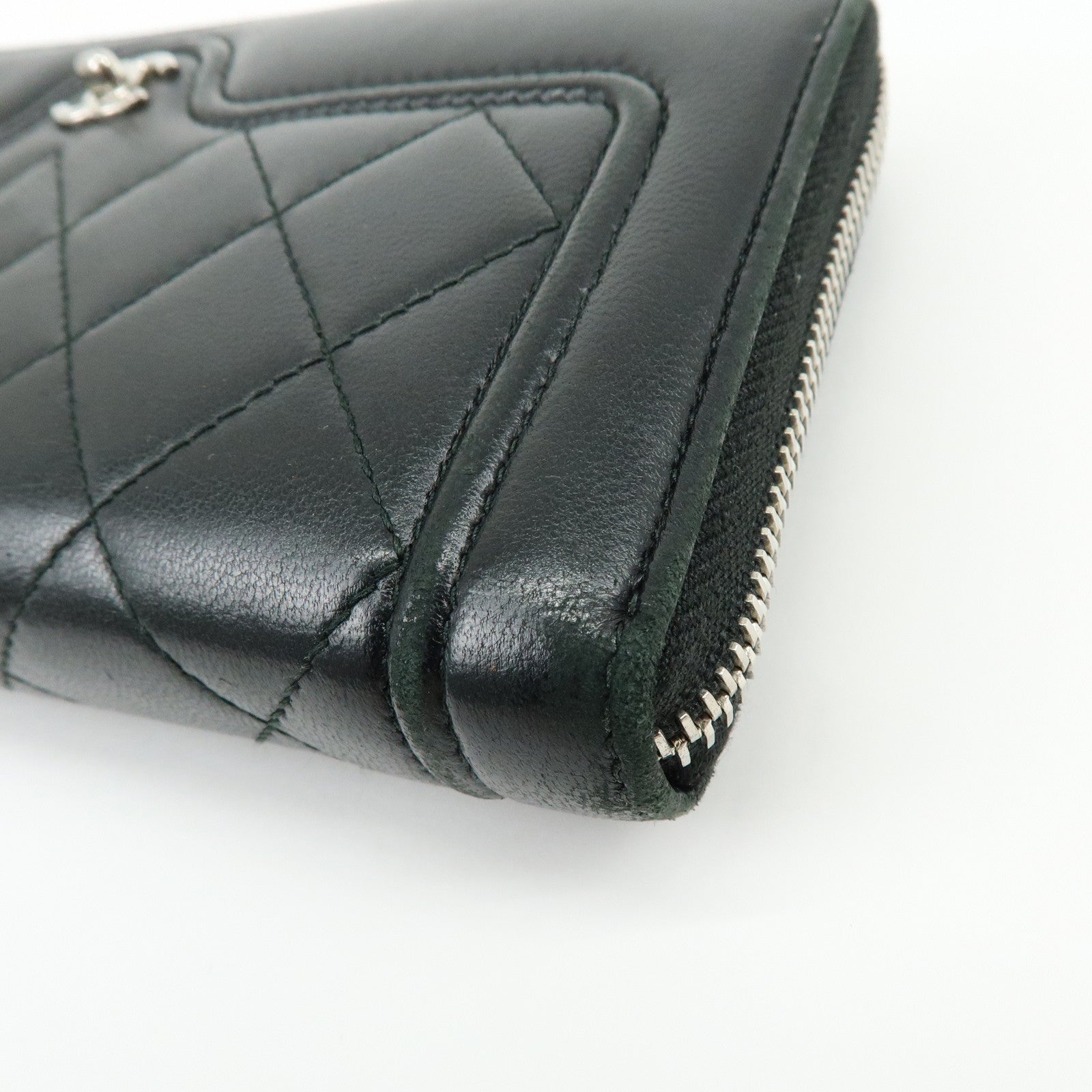 CHANEL COCO Mark Matelasse Lamb Skin Round Zippy Wallet Black