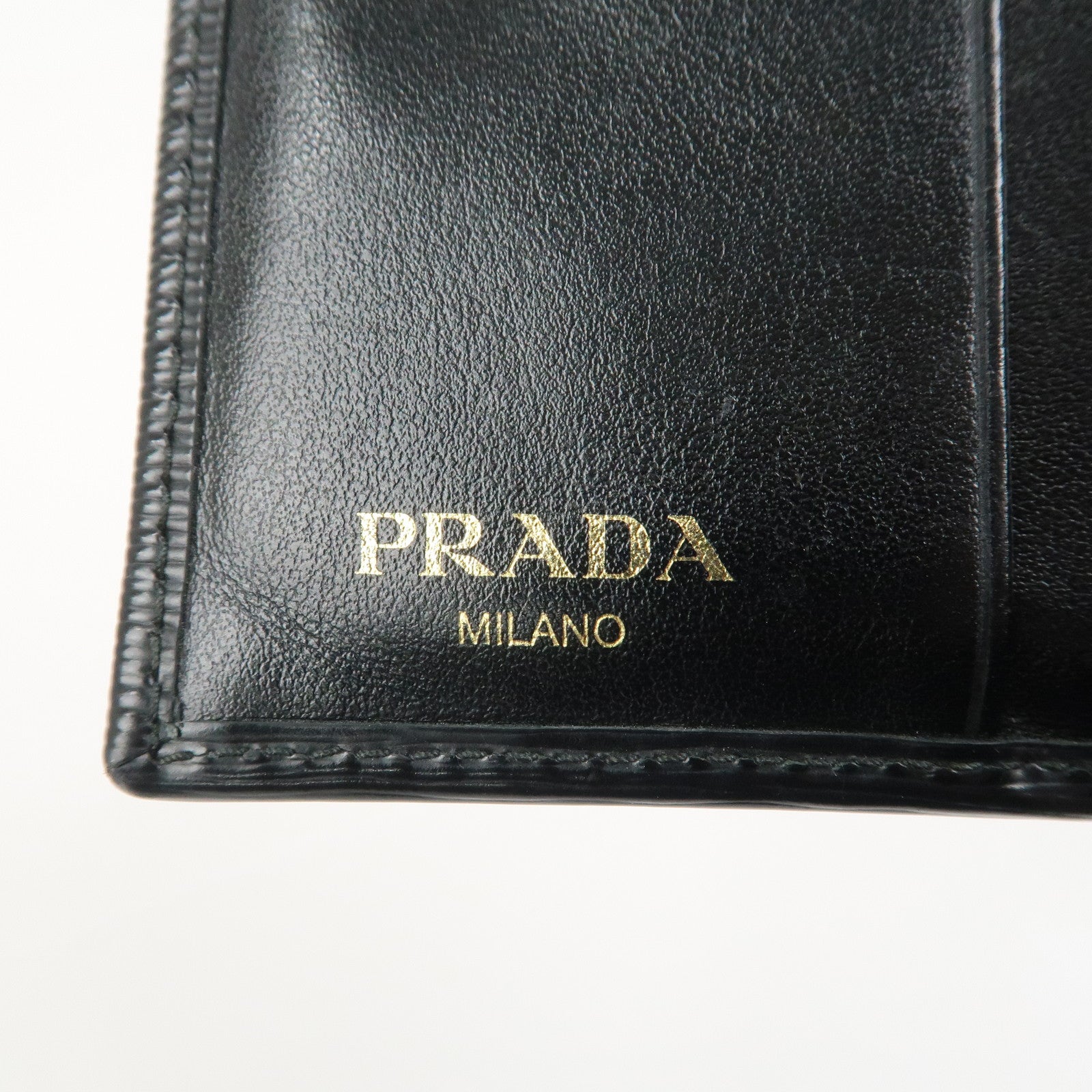 PRADA Vitello Move Leather Bi-fold Compact Wallet Black 1MV204