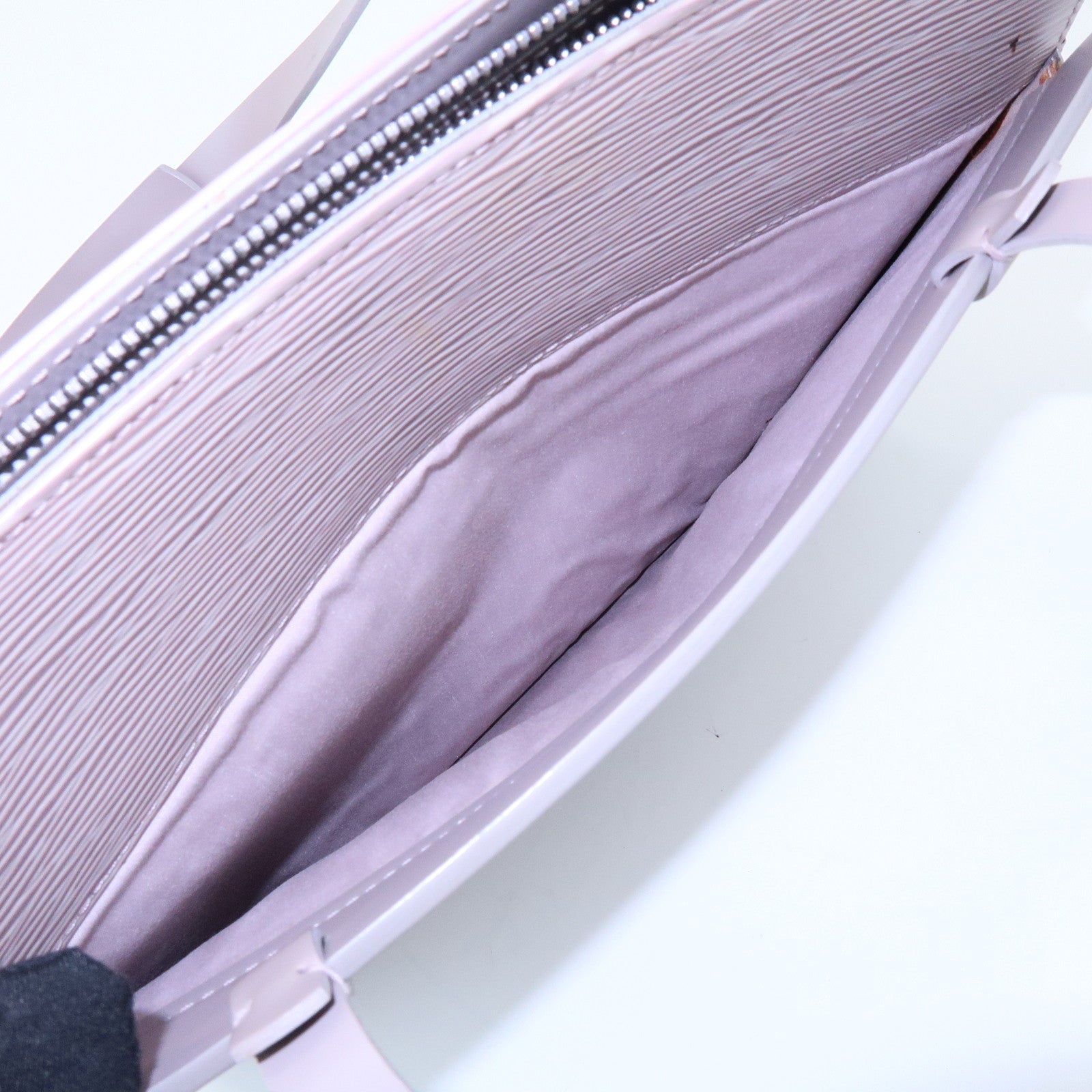 Louis Vuitton Epi Croisette PM Shoulder Bag Lilac M5249B