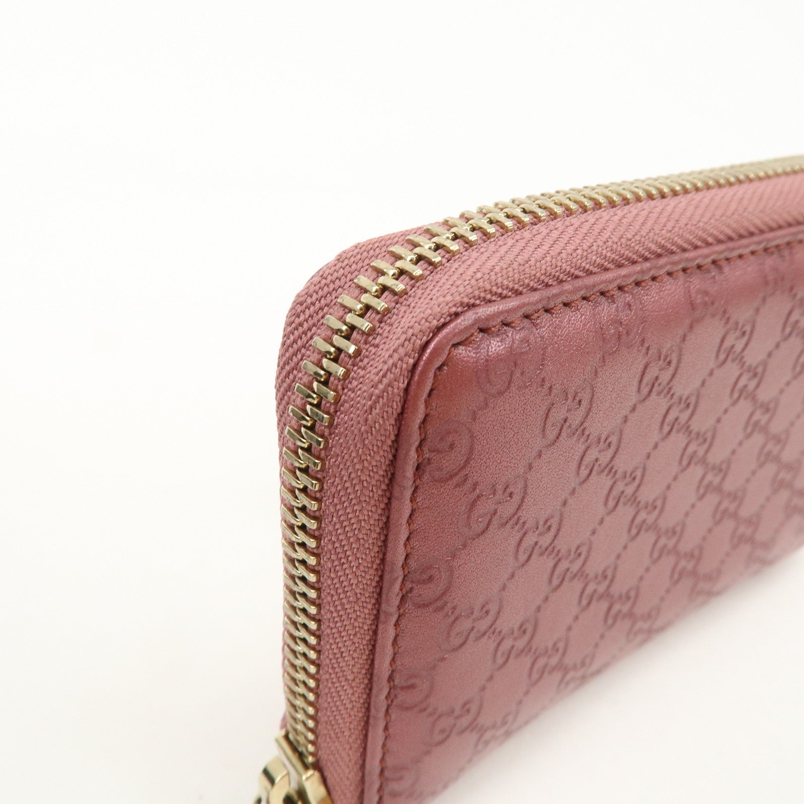 GUCCI Micro Guccissima Leather Round Zippy Coin Case 255452