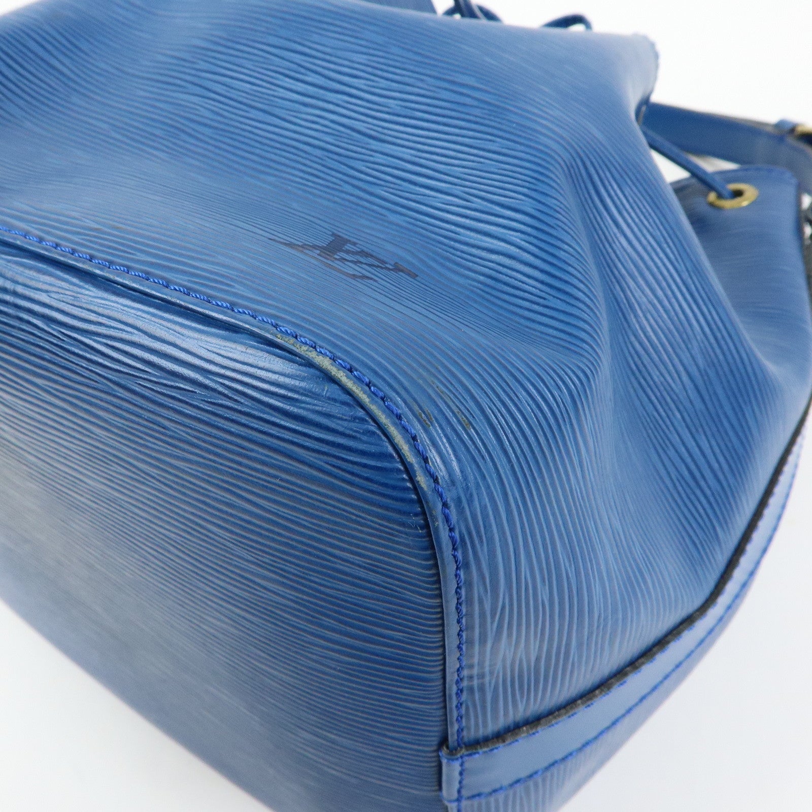 Louis Vuitton Epi Petit Noe Shoulder Hand Bag Toledo Blue M44105