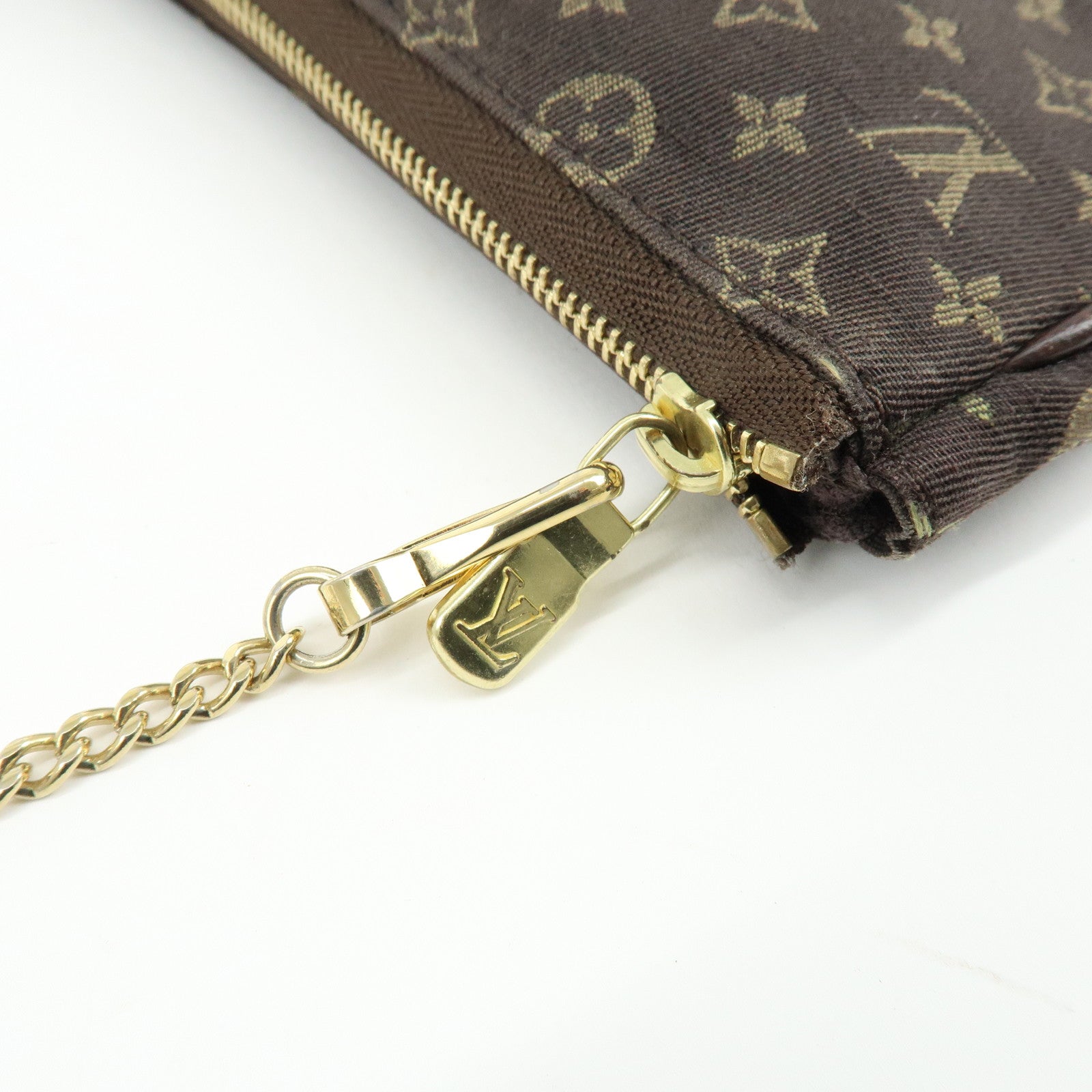 Louis Vuitton Monogram Mini Lin Pouch for Bucket PM Tote Bag