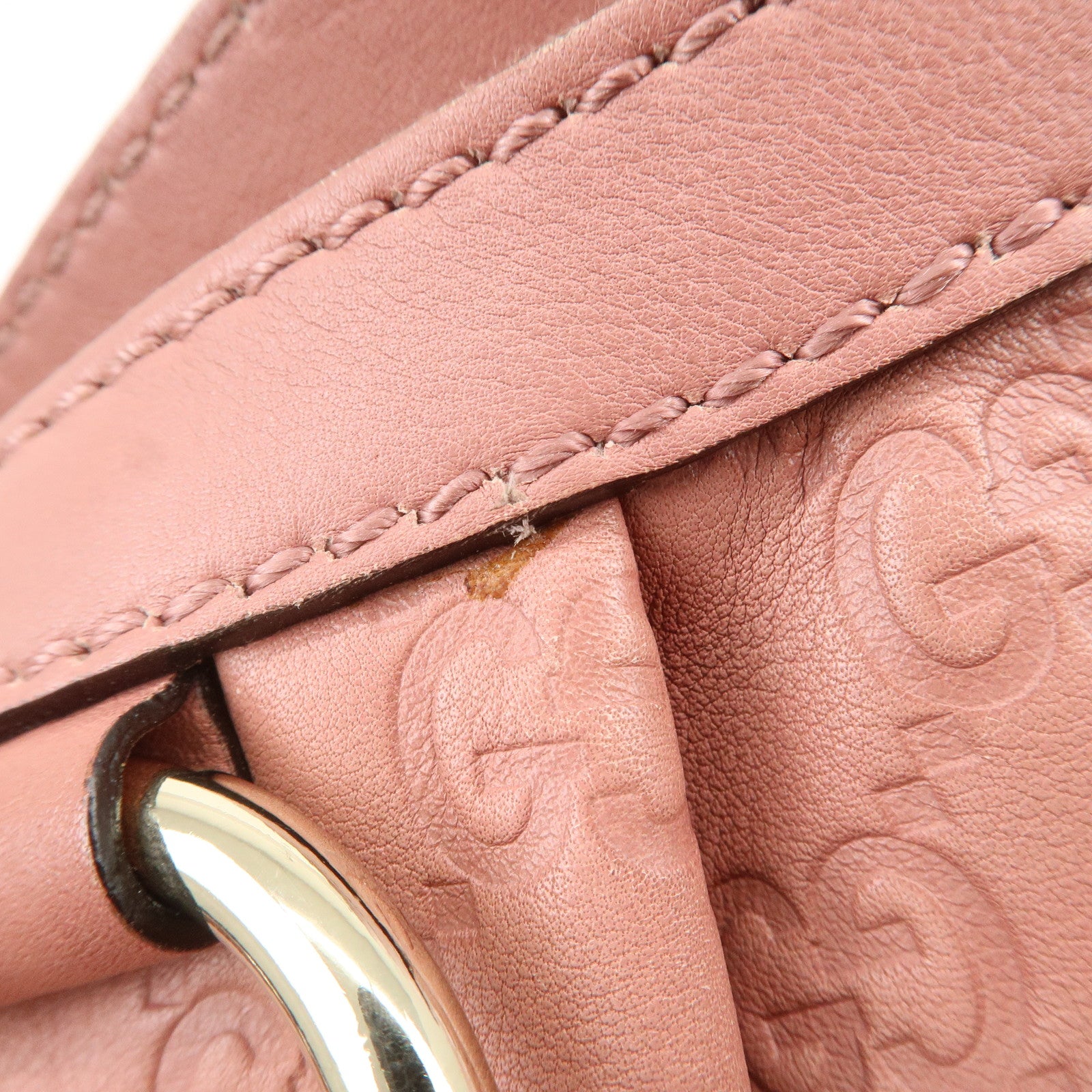 GUCCI Sukey Interlocking G Guccissima Leather Shoulder Bag 232955