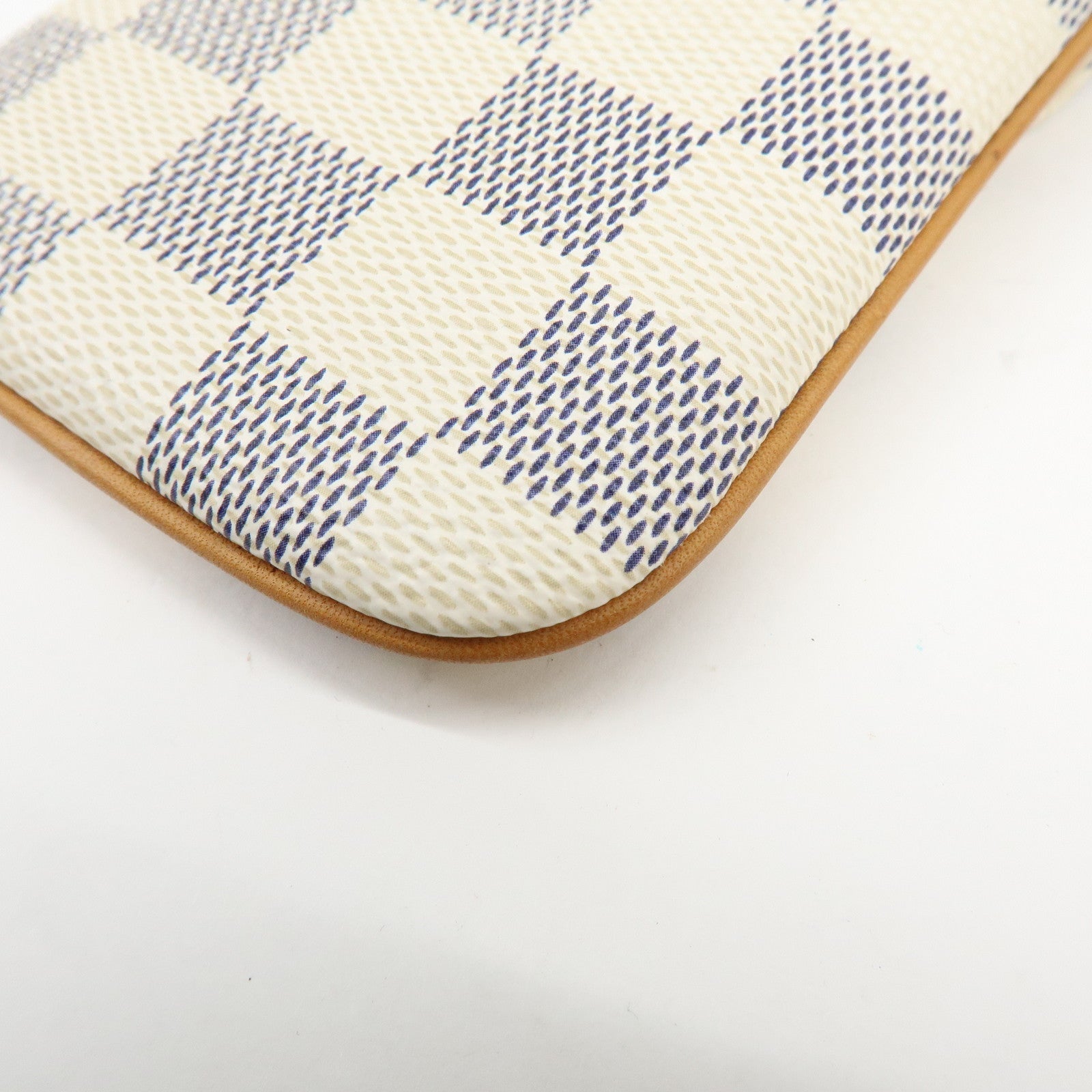 Louis Vuitton Damier Azur Etui Telefonne MM Cellphone Case N60026