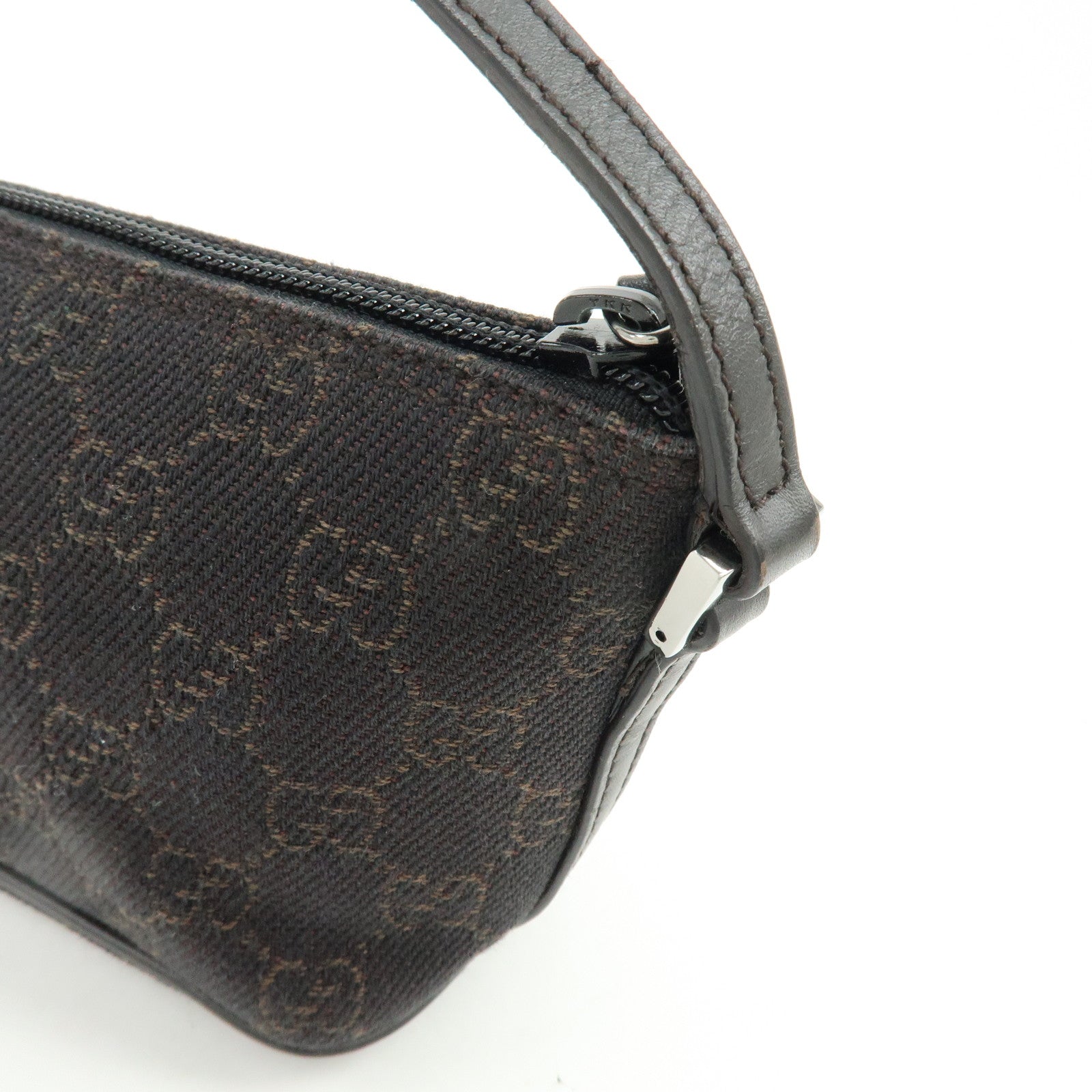 GUCCI Boat Bag GG Canvas Accessory Pouch Hand Bag Brown 07198