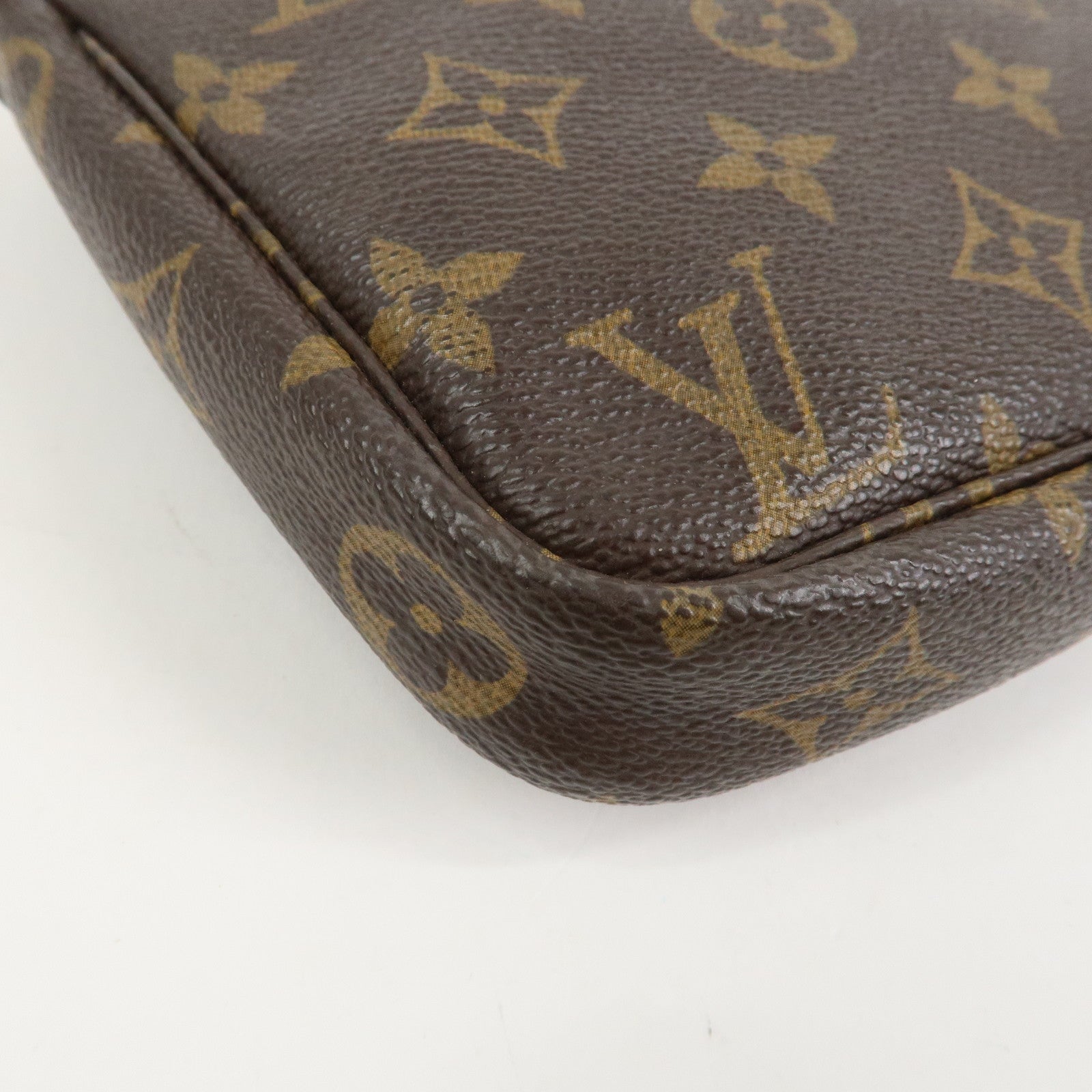 Louis Vuitton Monogram Pochette Accessoires Pouch Hand Bag M51980
