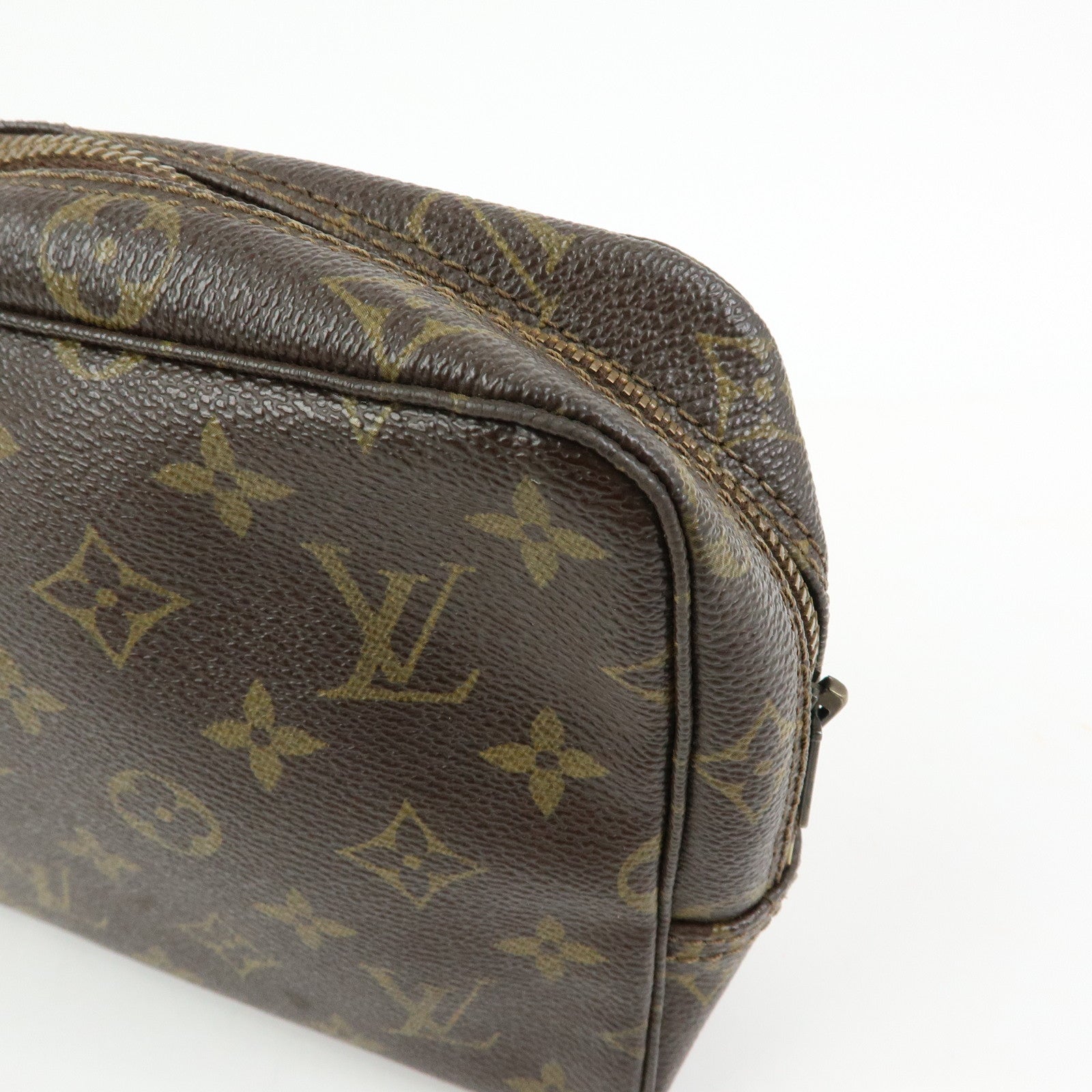 Louis Vuitton Monogram Trousse Toilette 23 Cosmetic Pouch M47524