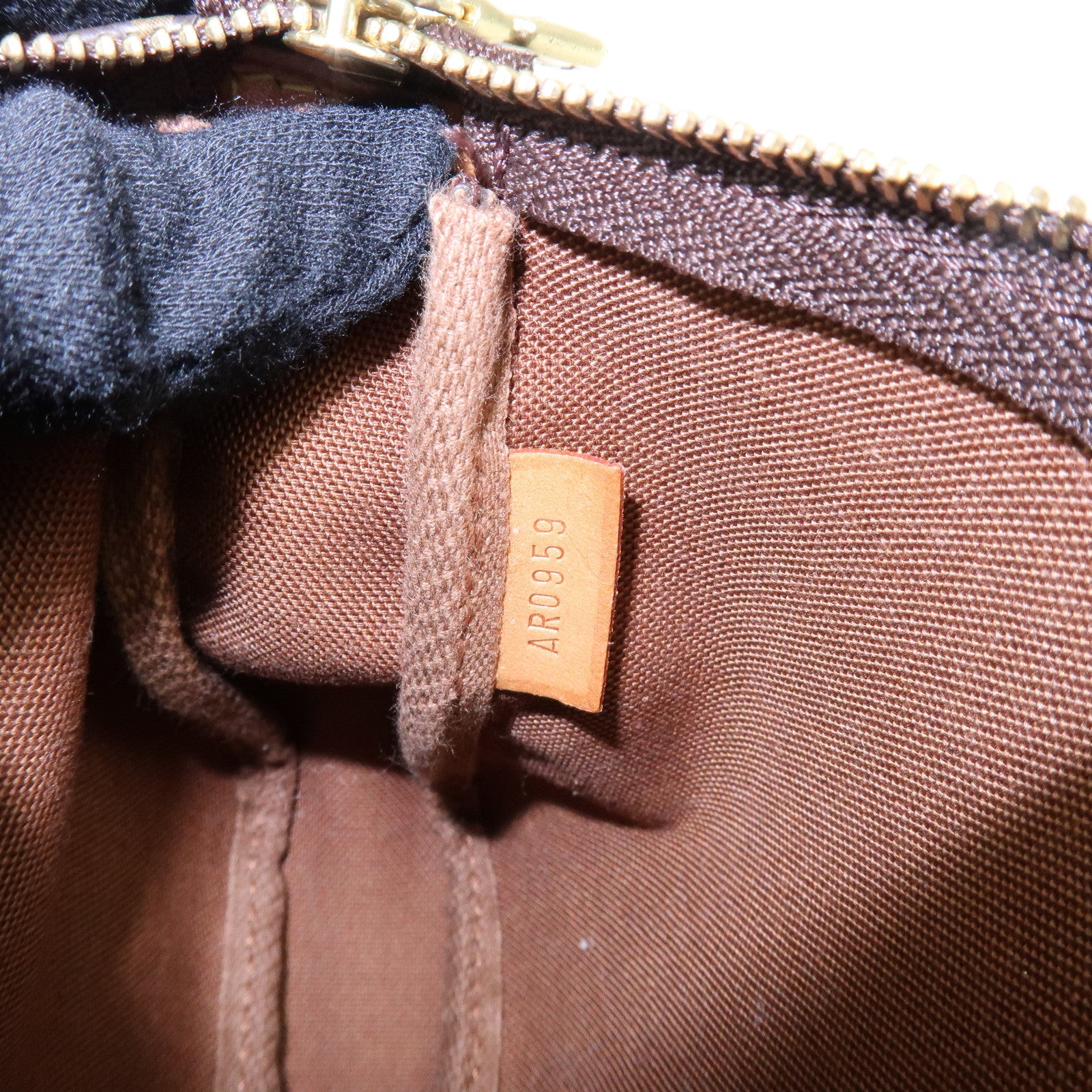 Louis Vuitton Monogram Pochette Accessoires Pouch Hand Bag M51980