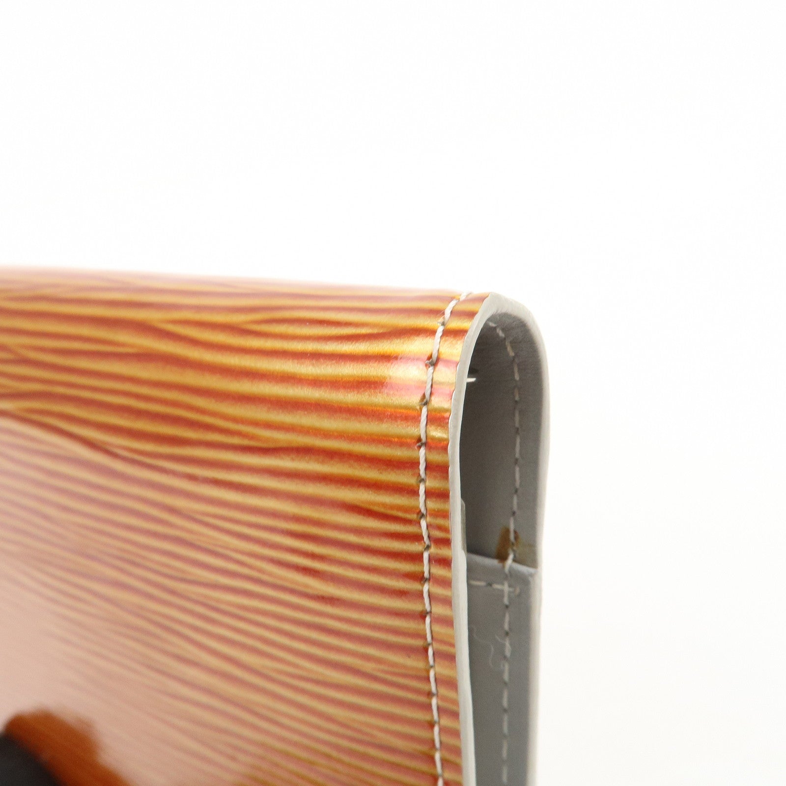 Louis Vuitton Cyber Epi Agenda PM Day Meets Night Planner M99081