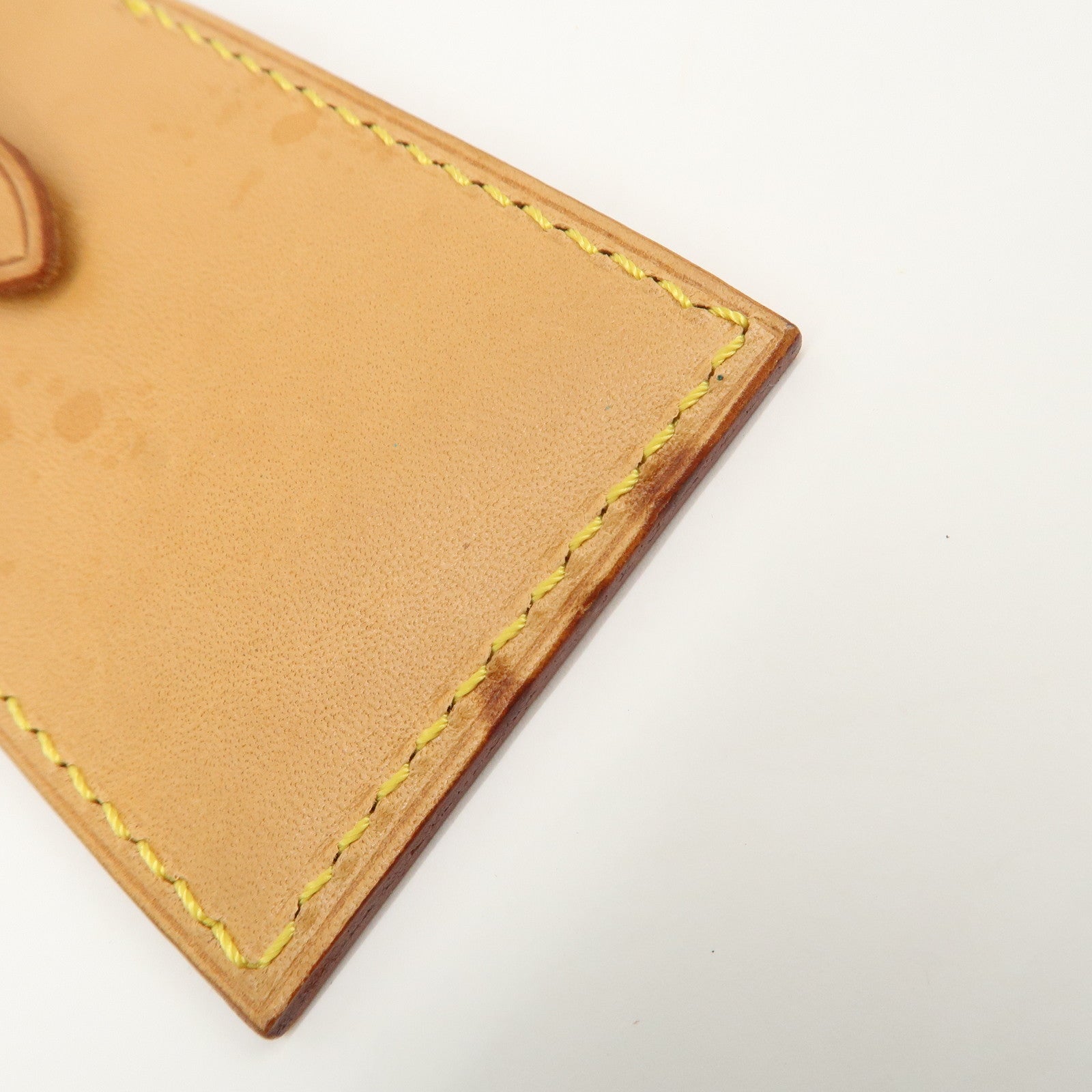 Louis Vuitton Set of 10 Leather Name Tag & Poignet Natural Used