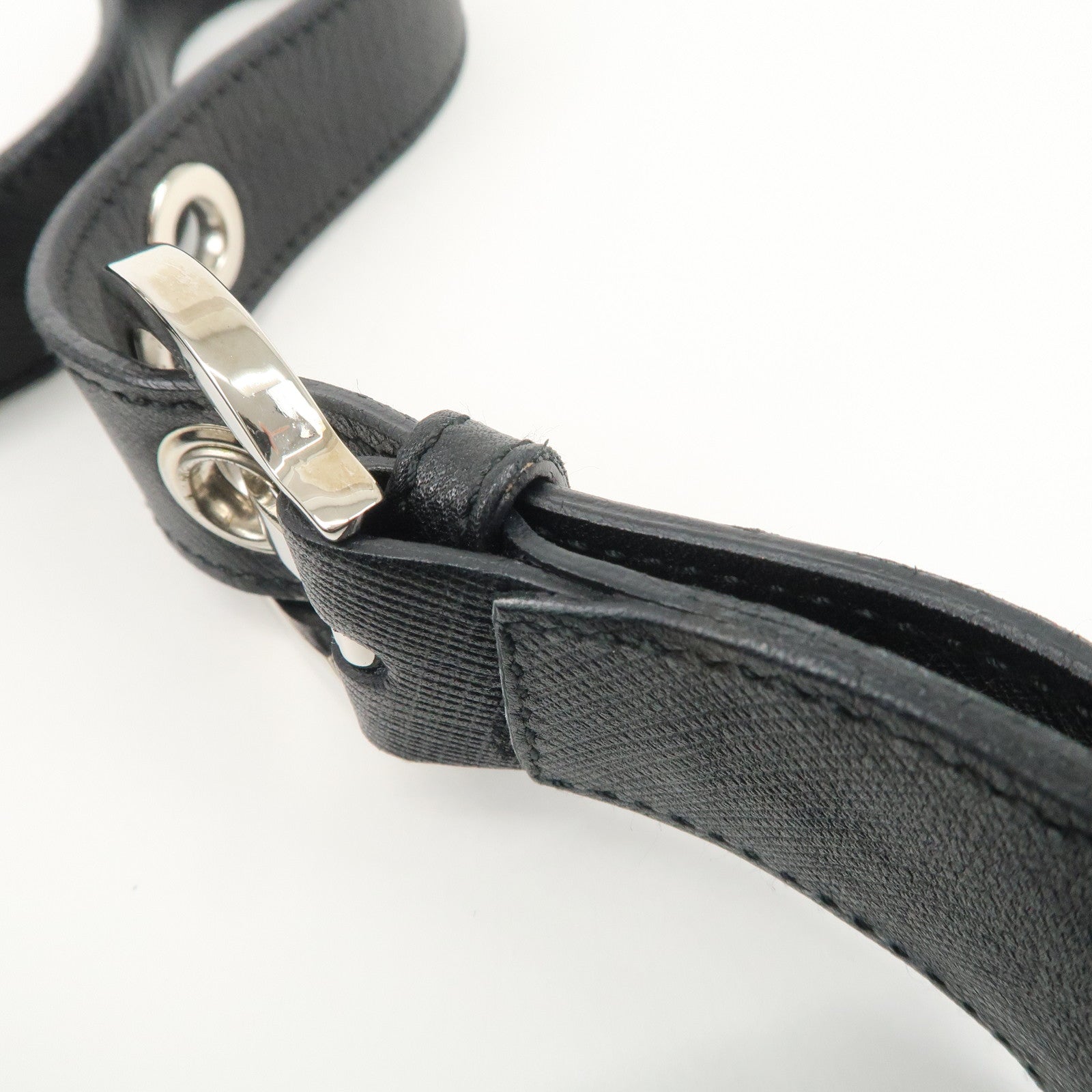 Ferragamo Gancini Leather Shoulder Bag Black Used
