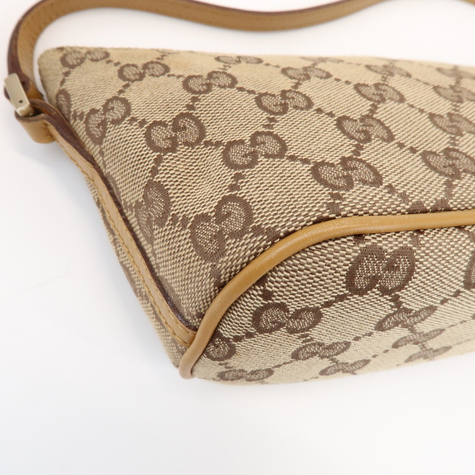 GUCCI Boat Bag GG Canvas Leather Accessory Pouch Hand Bag 039・1103