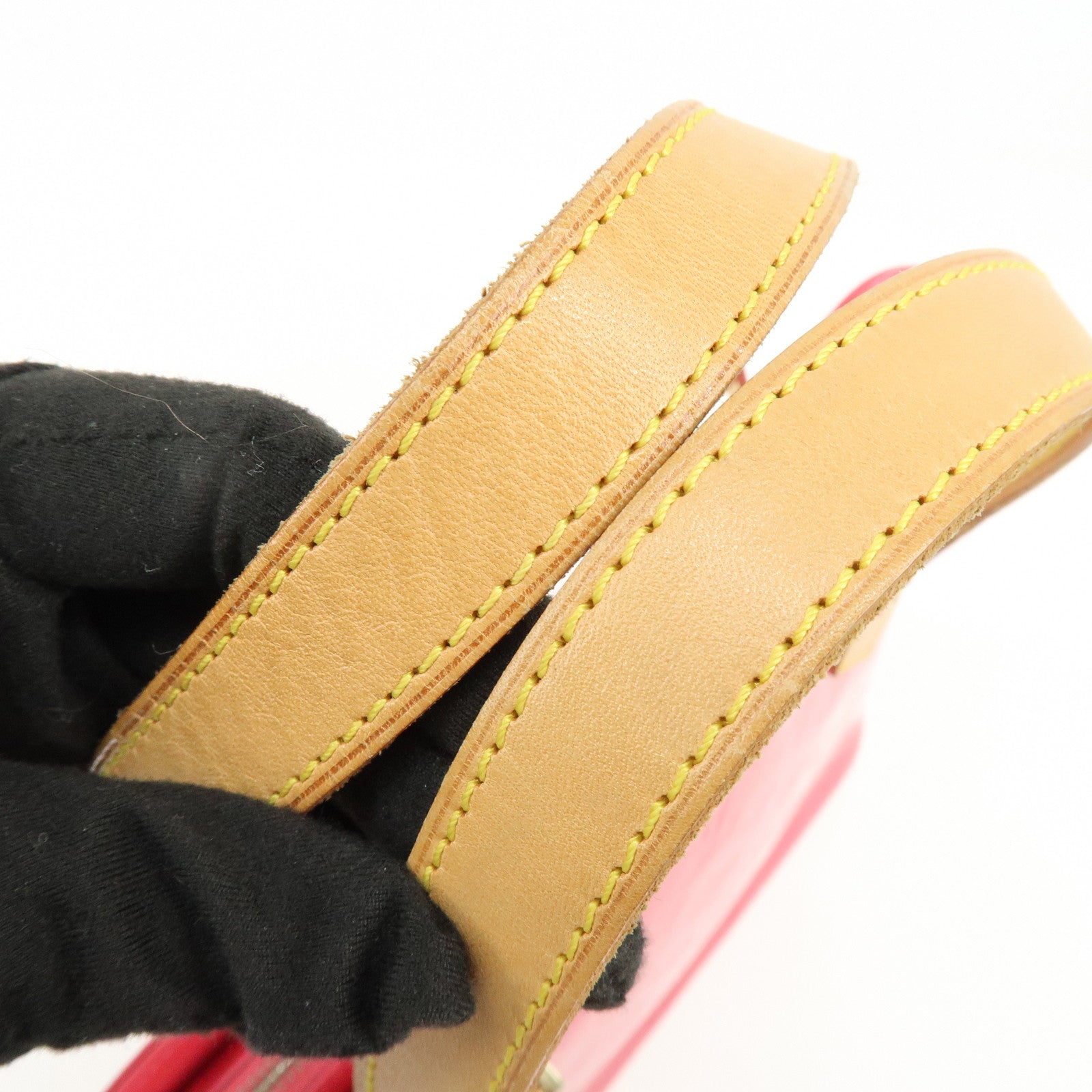 Louis Vuitton Monogram Vernis Houston Hand Bag Framboise N9135F