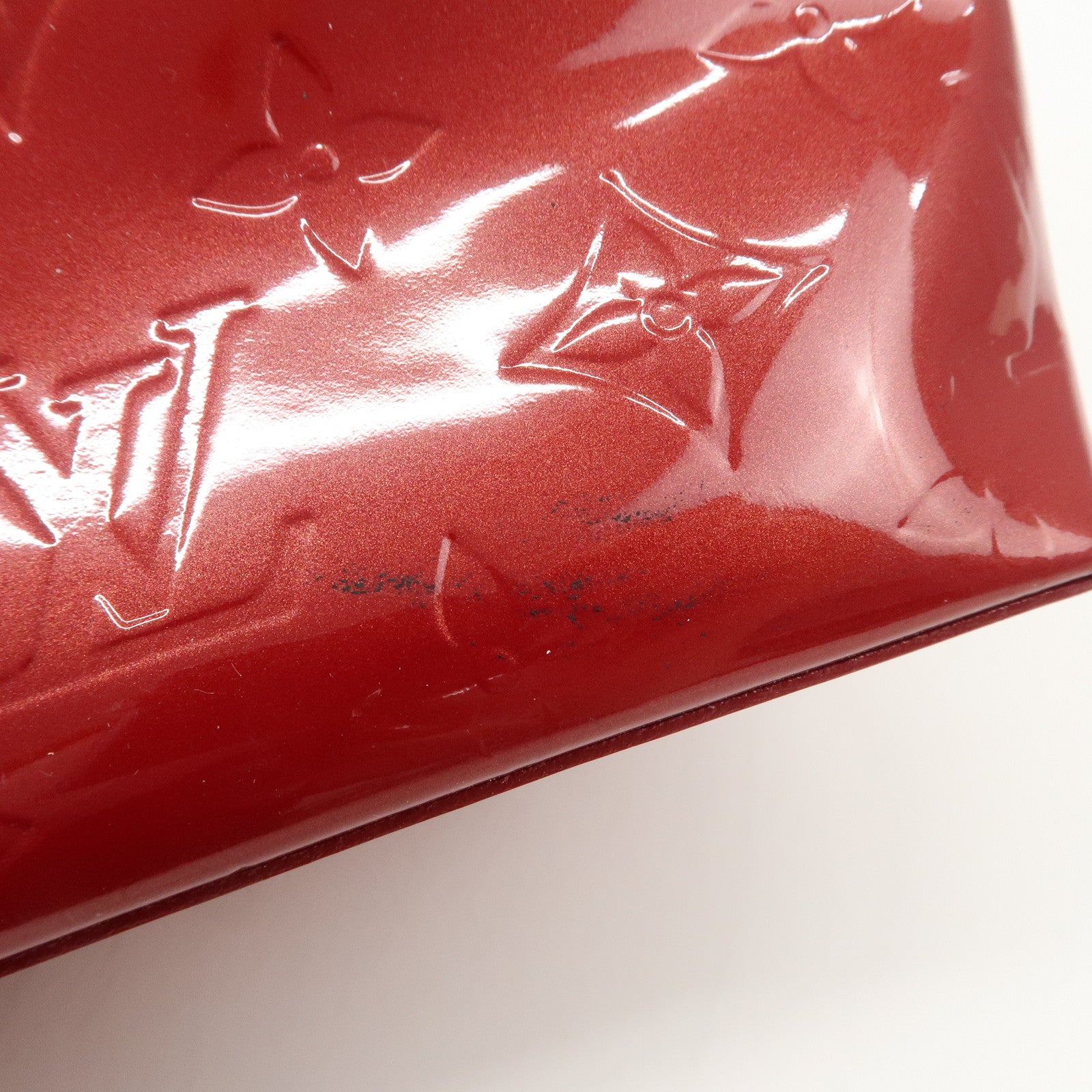 Louis Vuitton Monogram Vernis Wilshire PM Hand Bag Red M93642