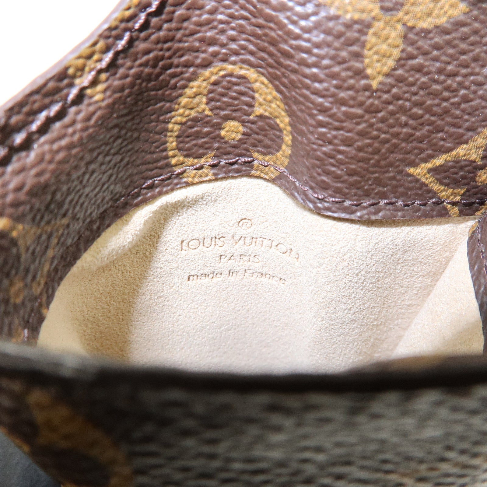 Louis Vuitton Monogram Etu i Lunettes MM Sunglasses Case M66544