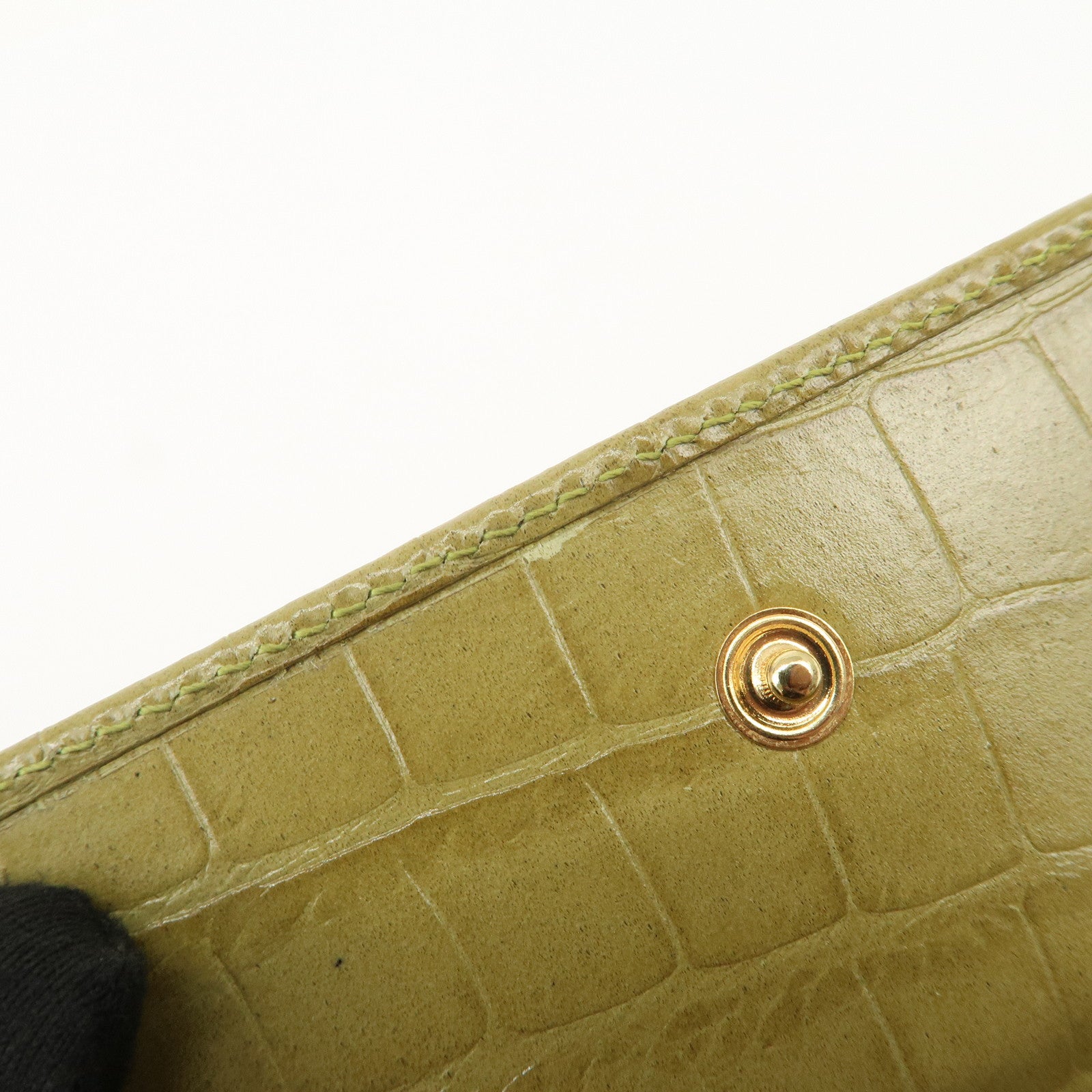 Ferragamo Vara Logo Embossed Leather Compact Wallet Light Green