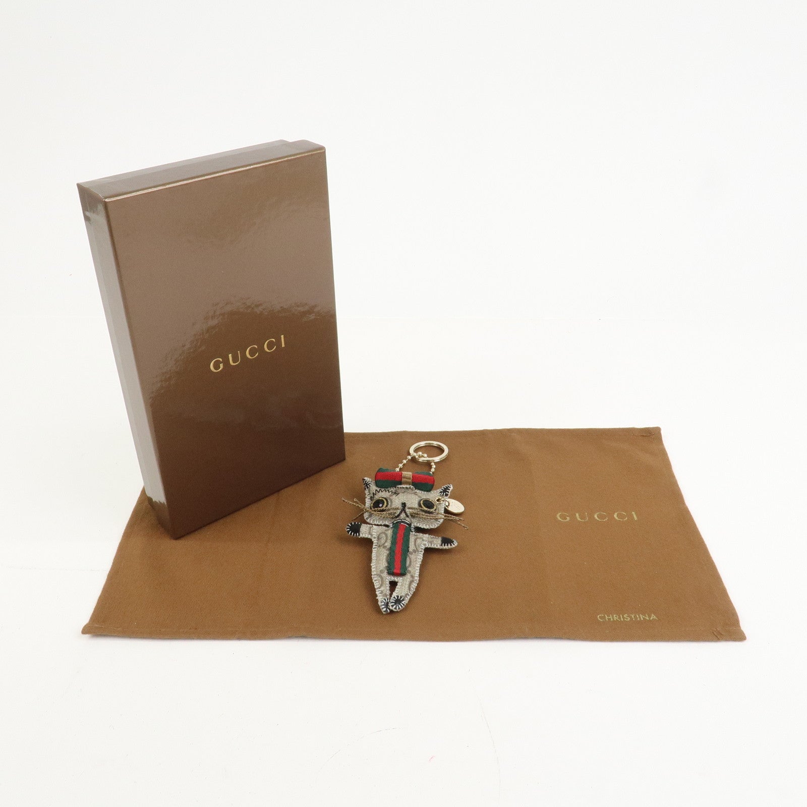 GUCCI Sherry GG Supreme Canvas Gucciori Cat Bag Charm Beige