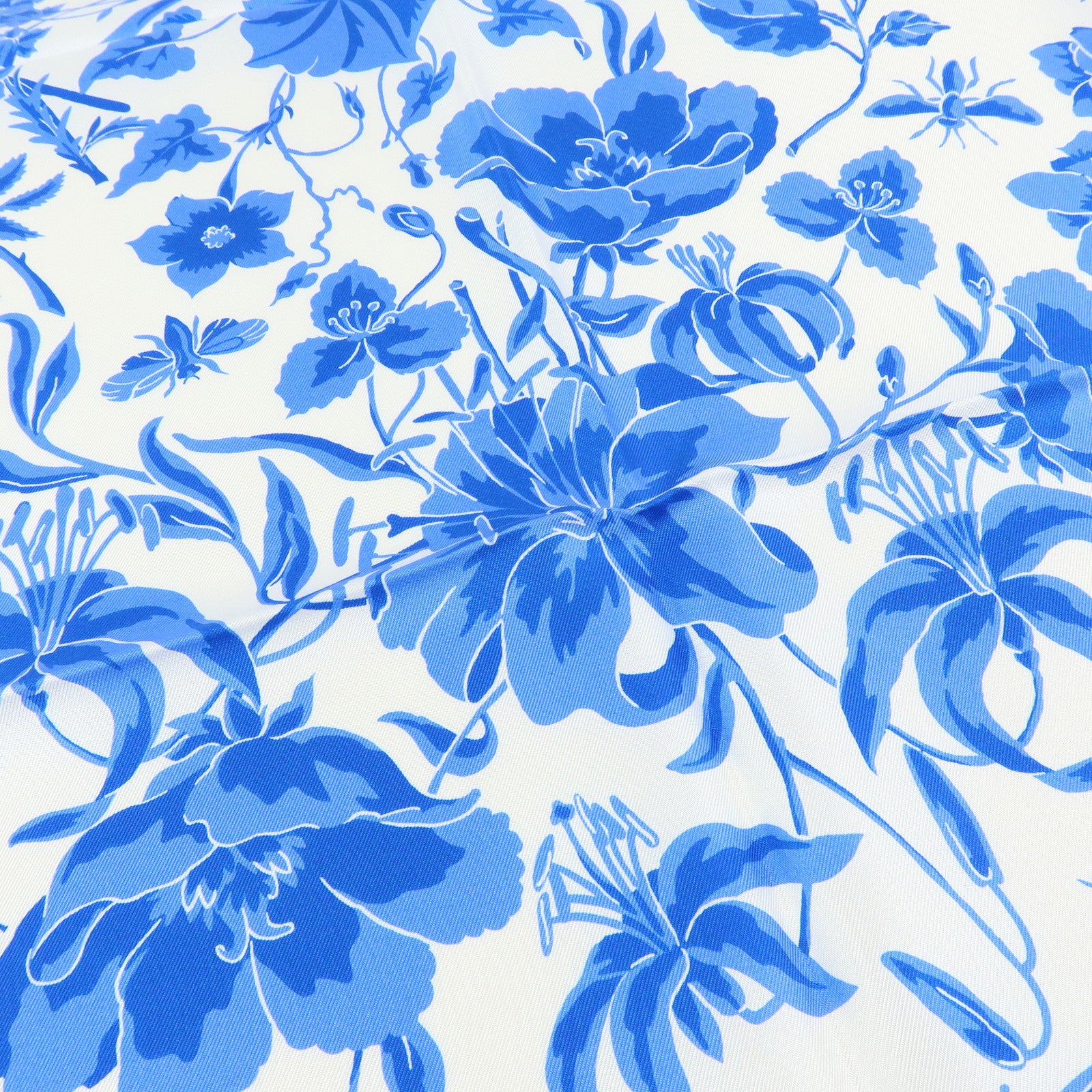 GUCCI Flora Silk 100% Scarf Flower Print Blue Navy White 786252