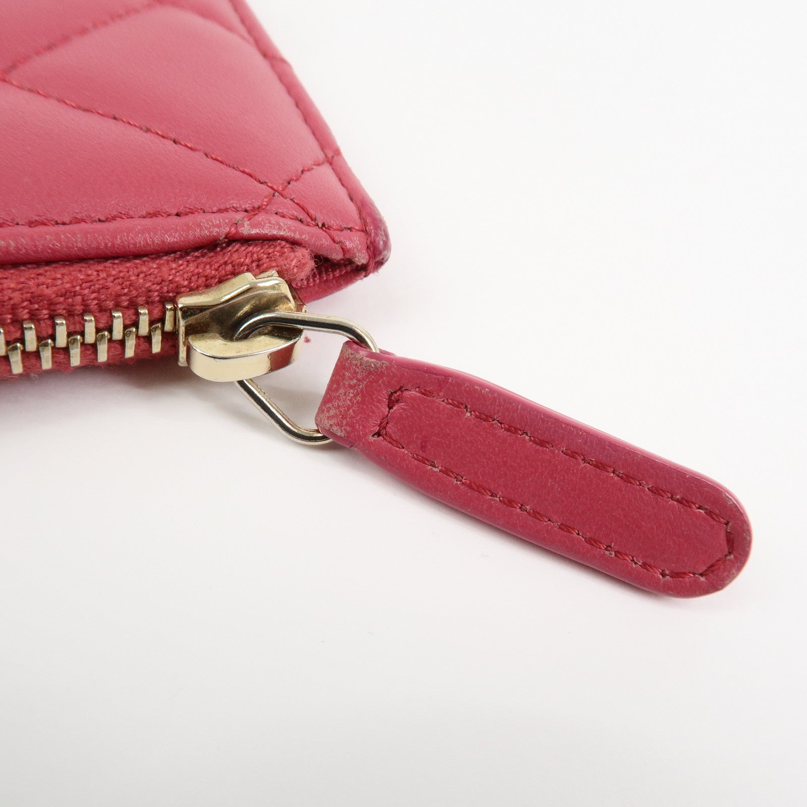 CHANEL COCO Mark Matelasse Lamb Skin Card Fragment Case Pink AP0225