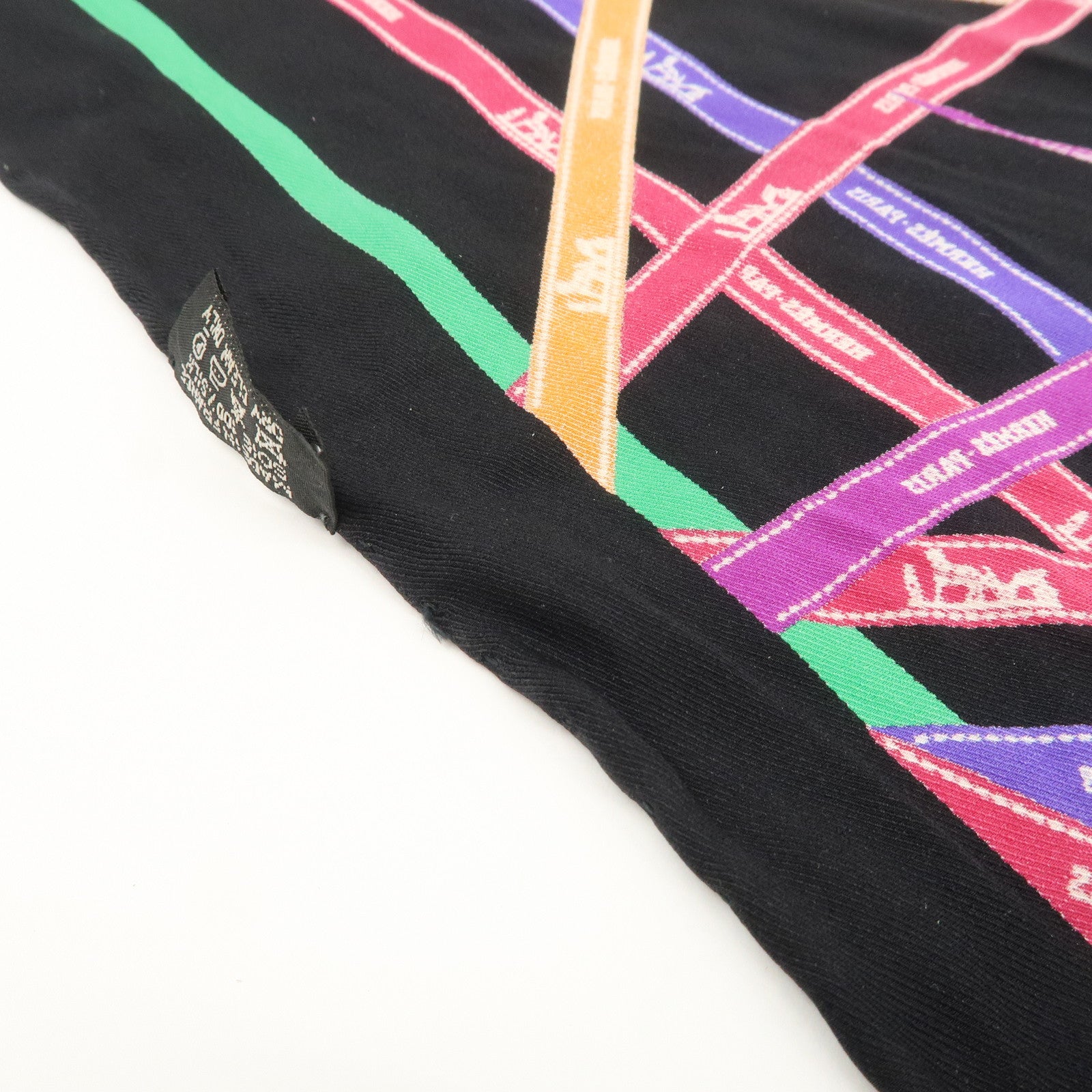 HERMES 90 Silk 100% Pointe Bolduc Triangle Scarf Black