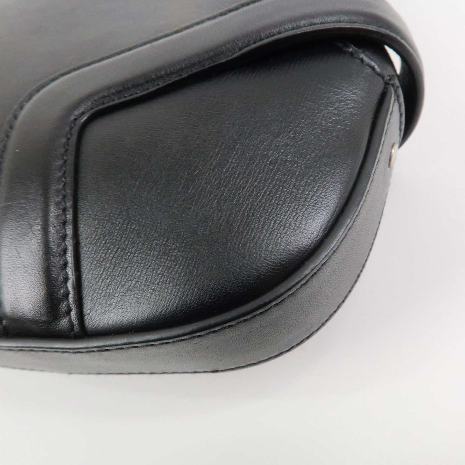 Ferragamo Gancini Leather Shoulder Bag Hand Bag Black AQ-21 4935