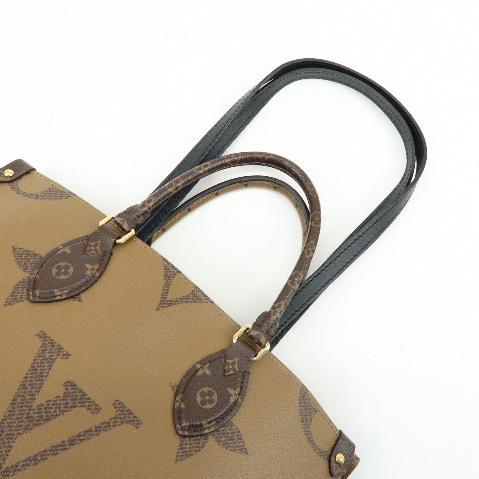 Louis Vuitton Monogram Giant Reverse On the Go MM Tote Bag M45321