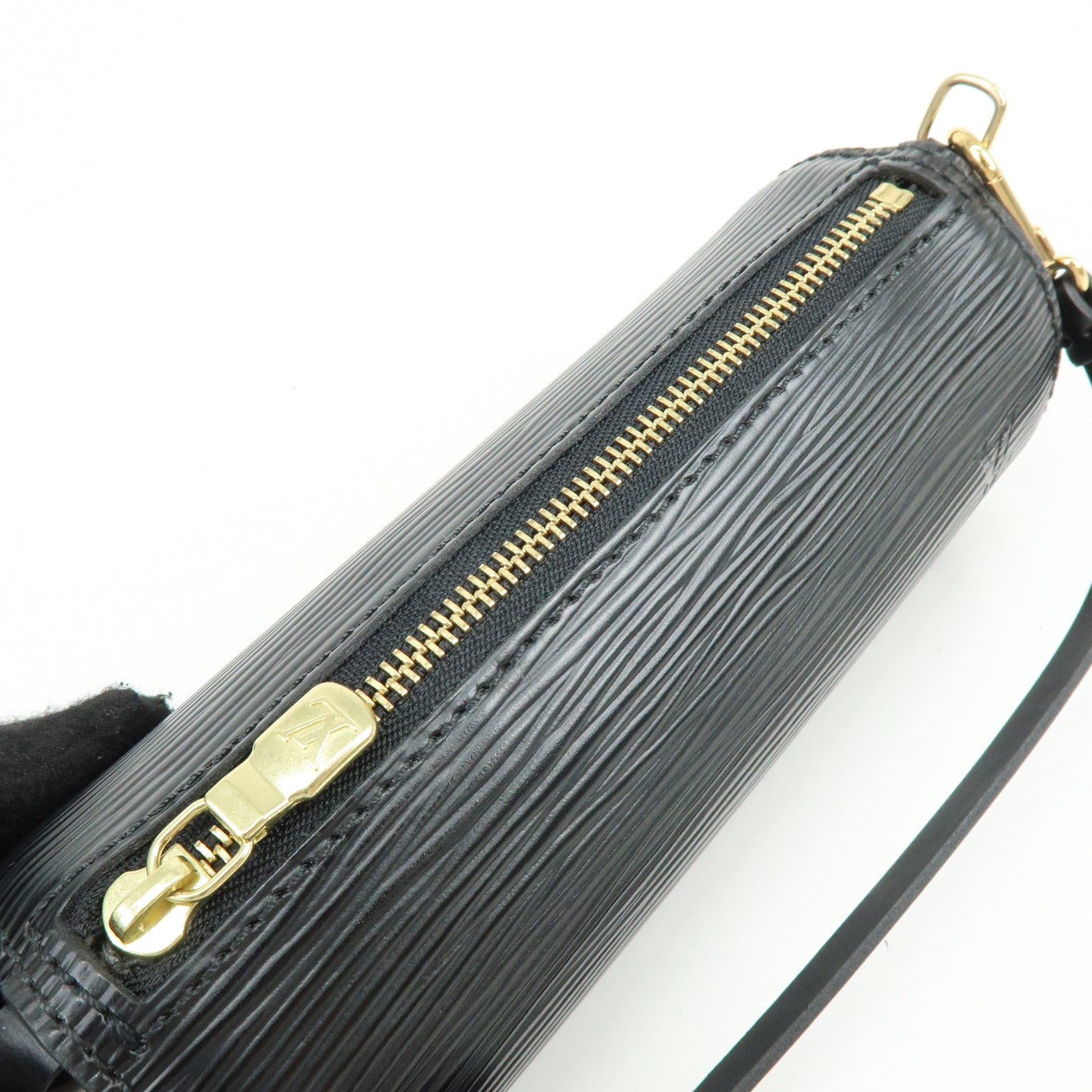 Louis Vuitton Epi Soufflot Shoulder Bag & Pouch Noir M52222