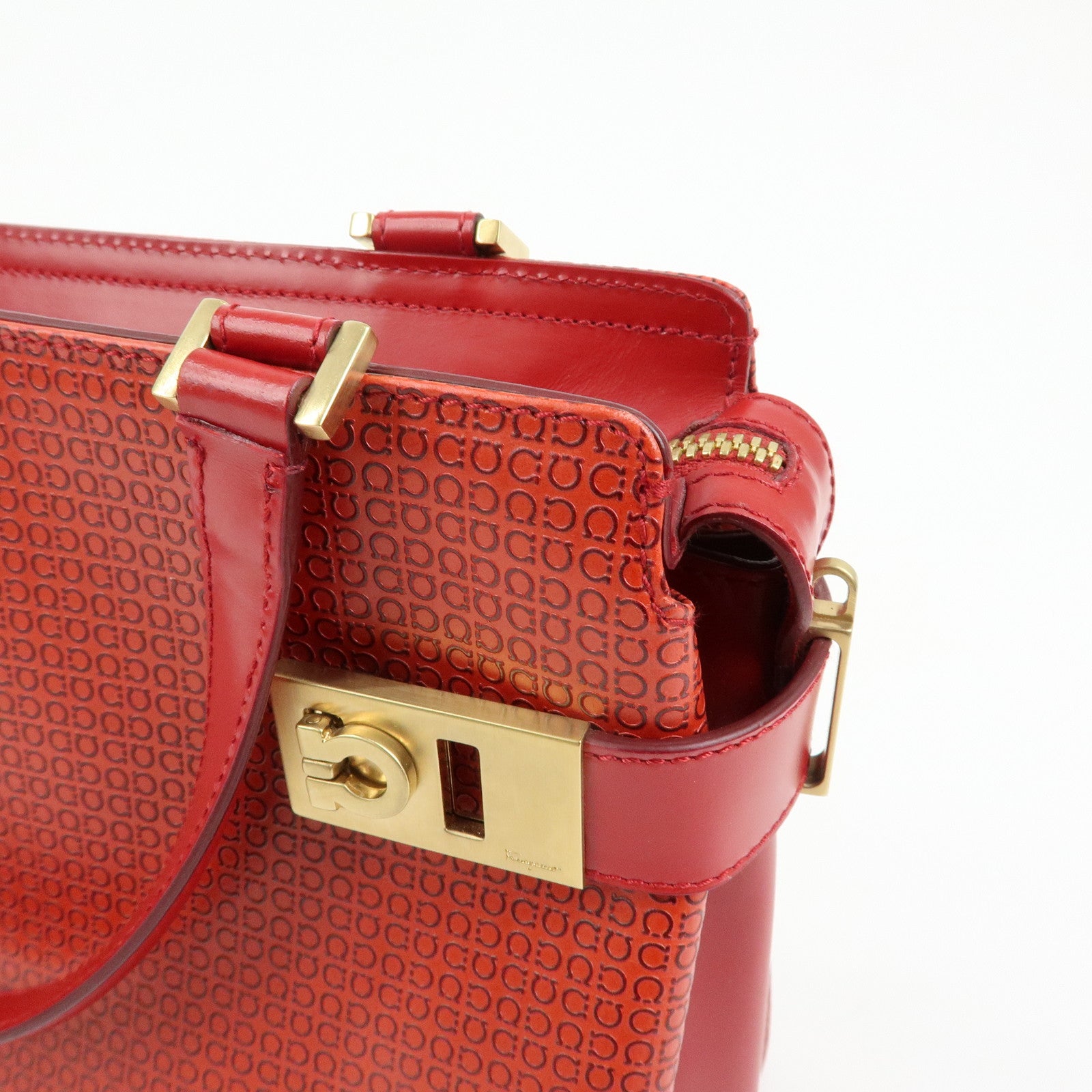 Ferragamo Gancini Side Belt Leather Hand Bag Tote Bag Red