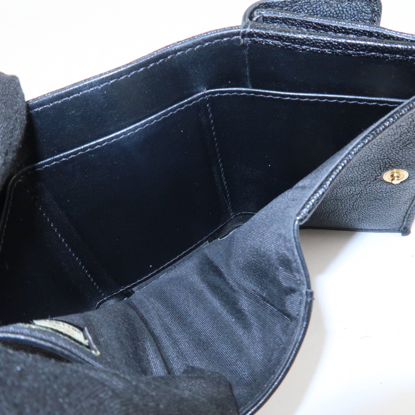 CHANEL Boy CHANEL Caviarskin Small Compact Wallet Black A84432