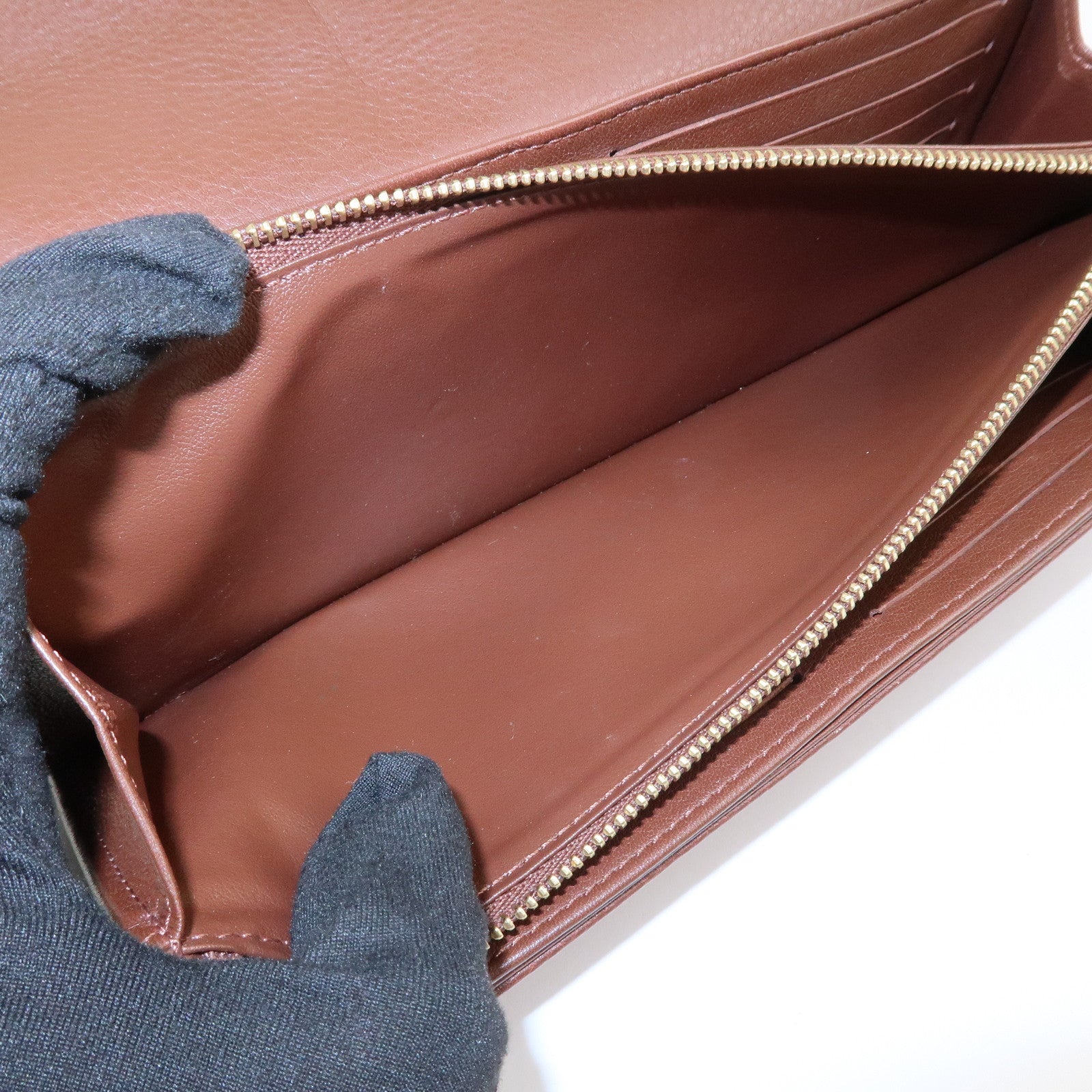 Louis Vuitton Monogram Mahina Portefeuilles Amelia Long Wallet Acajou M58125