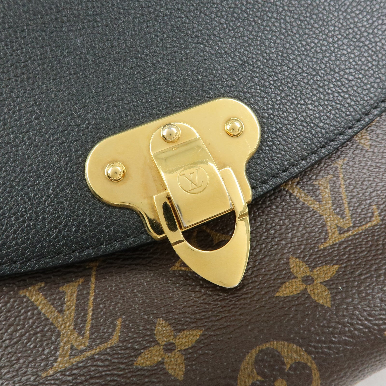 Louis Vuitton Monogram Canvas Saint Placide Shoulder Bag M43714