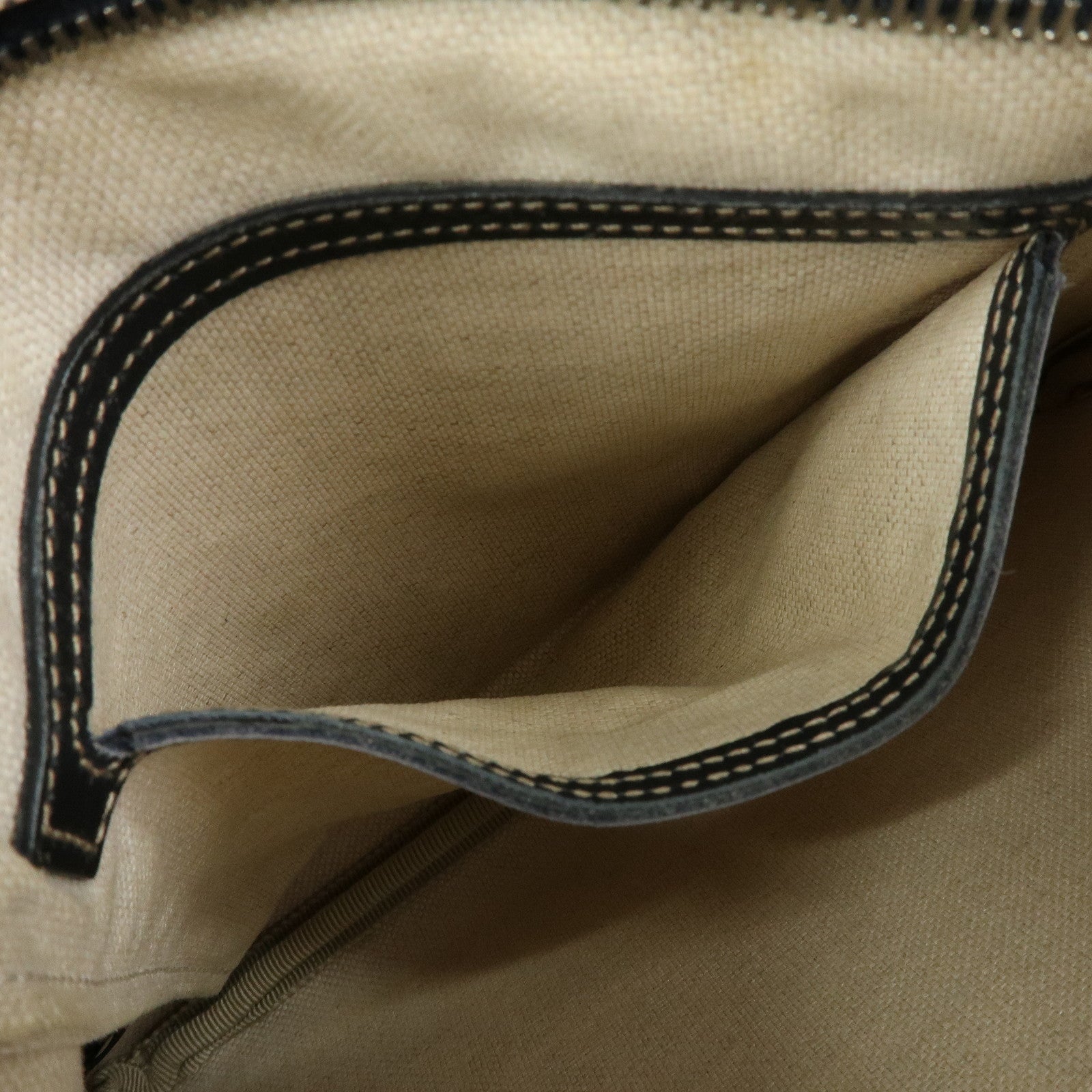 GUCCI GG Supreme Leather Shoulder Bag Crossbody Bag Beige 201538