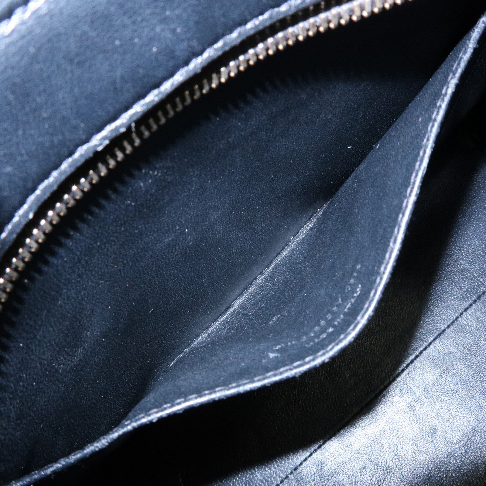 SAINT LAURENT PARIS Baby Cabas Cassandra Leather Hand Bag Black