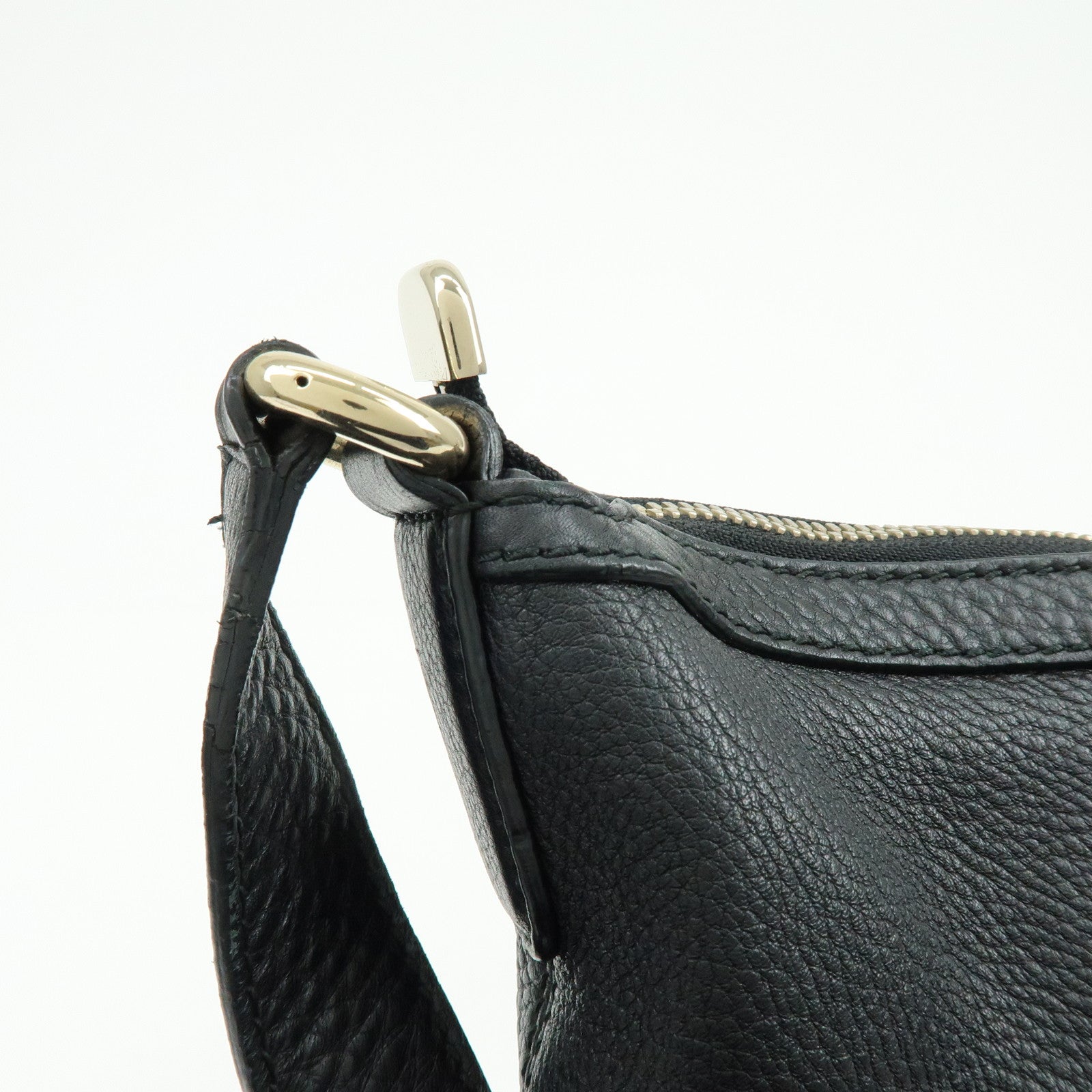 GUCCI SOHO Interlocking G Leather Shoulder Bag Black 295175