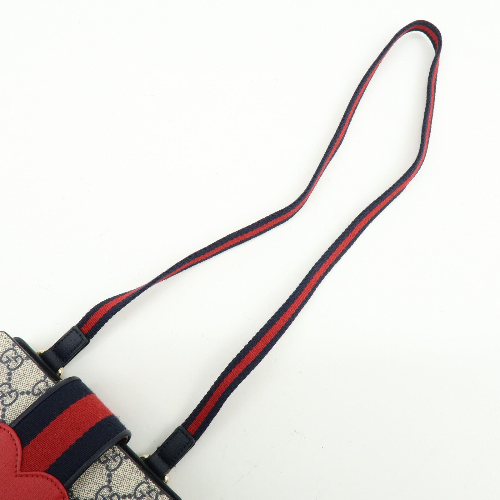 GUCCI Sherry Heart GG Supreme Shoulder Bag Beige Navy 293830