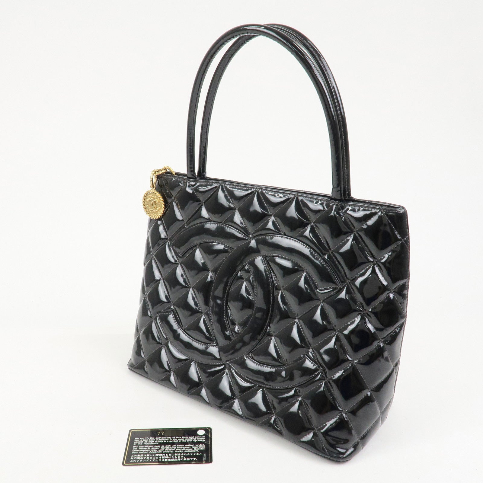 CHANEL Matelasse Patent Leather Medalion Tote Bag Black A01804