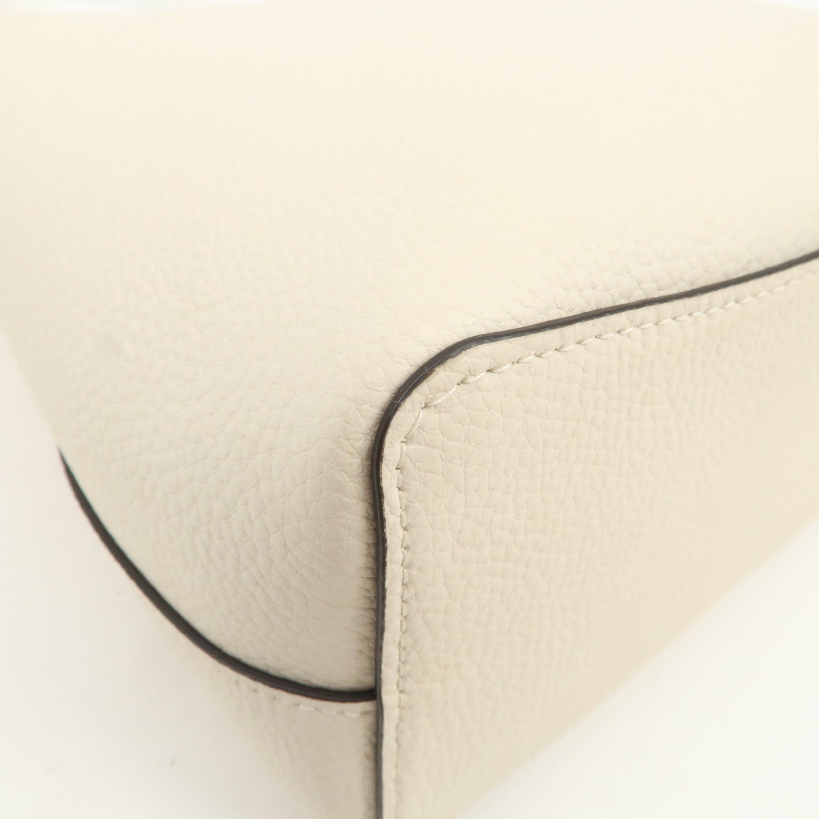 COACH Leather 2Way Bag Hand Bag Shoulder Bag White