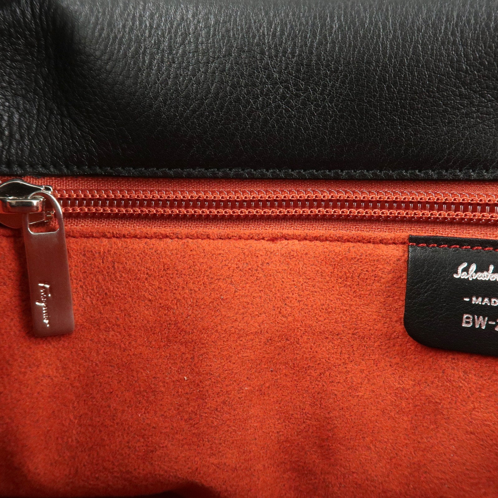 Ferragamo Gancini Logo Leather Shoulder Bag Hand Bag Black