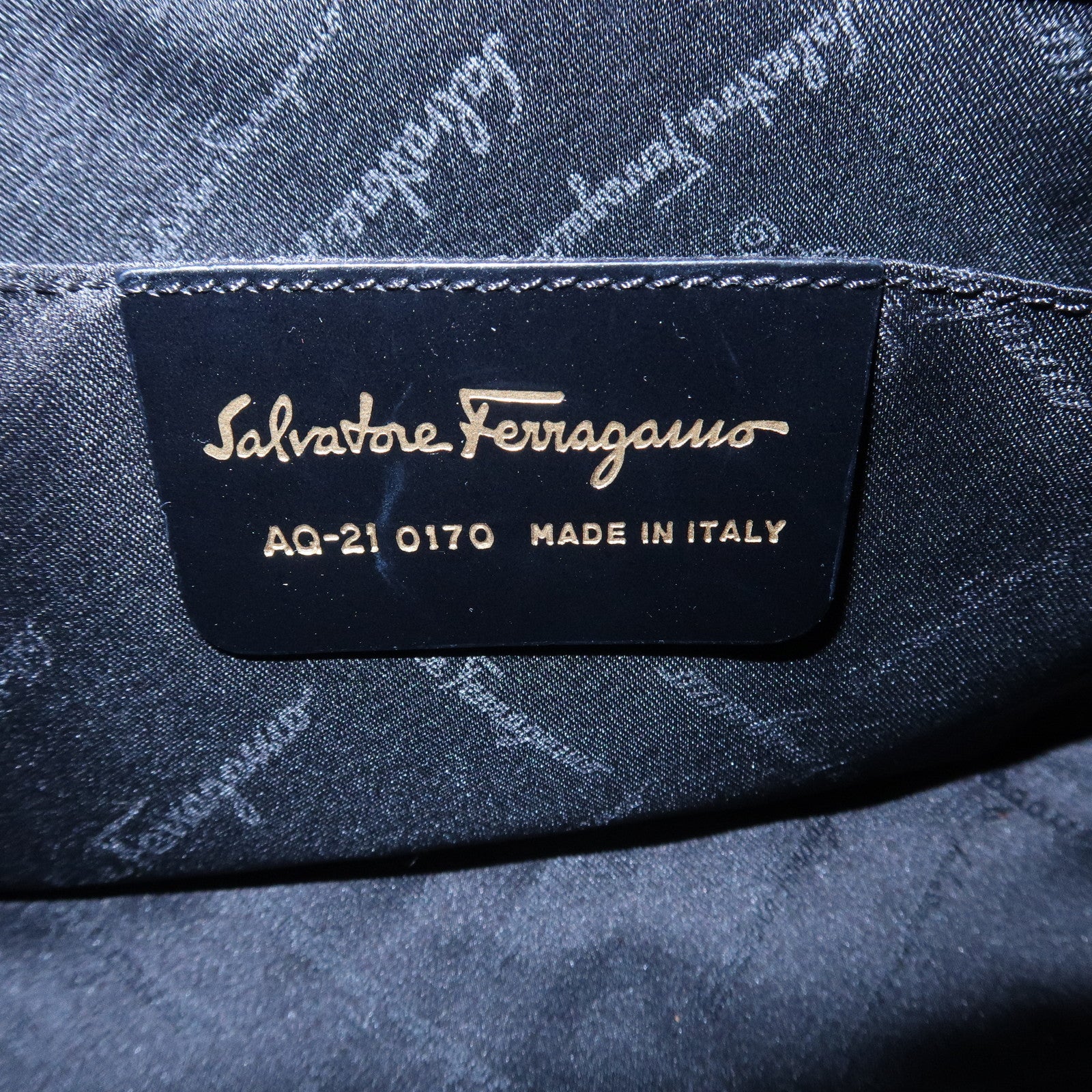 Ferragamo Gancini Logo Leather Shoulder Bag Hand Bag Black