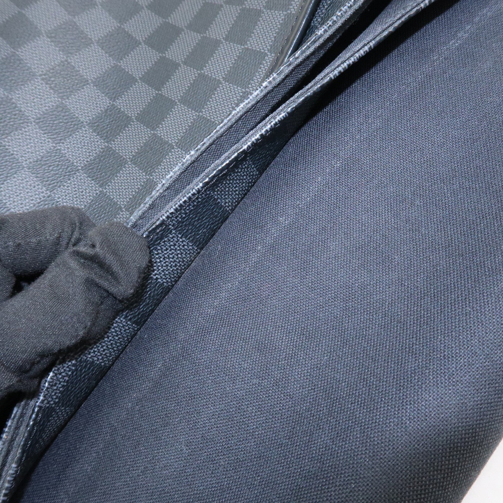 Louis Vuitton Damier Graphite Daniel MM Shoulder Bag N58029